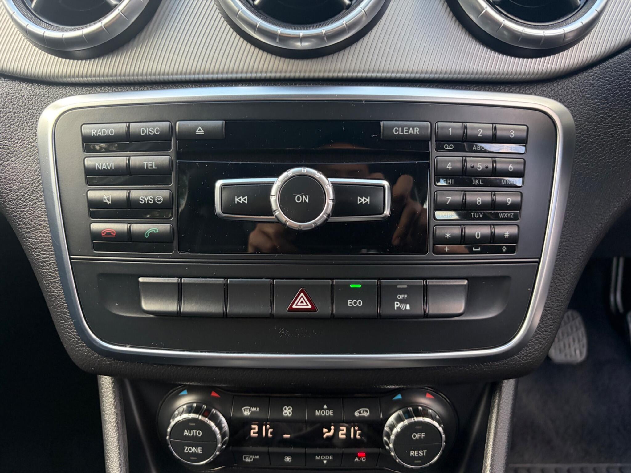 Mercedes-Benz Cla view 49
