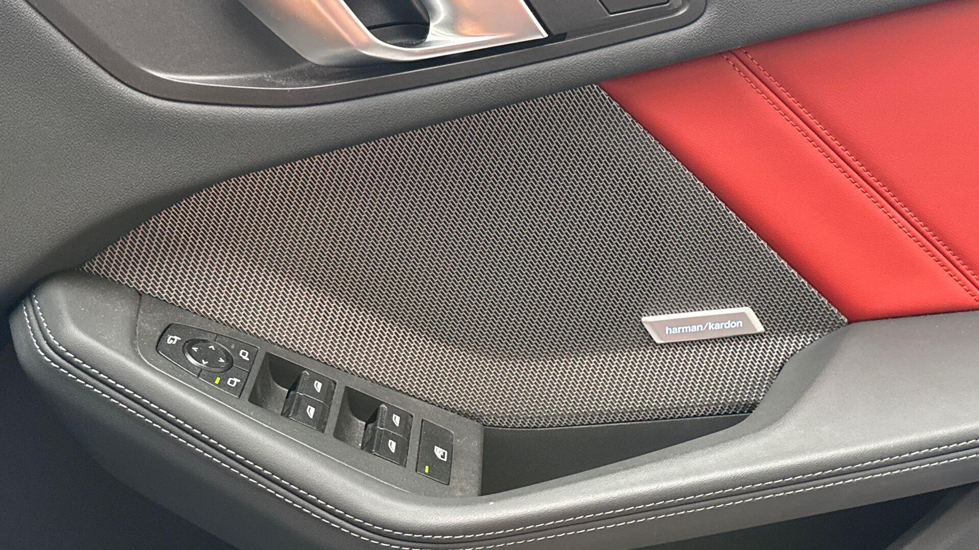 BMW 2 Series view 21