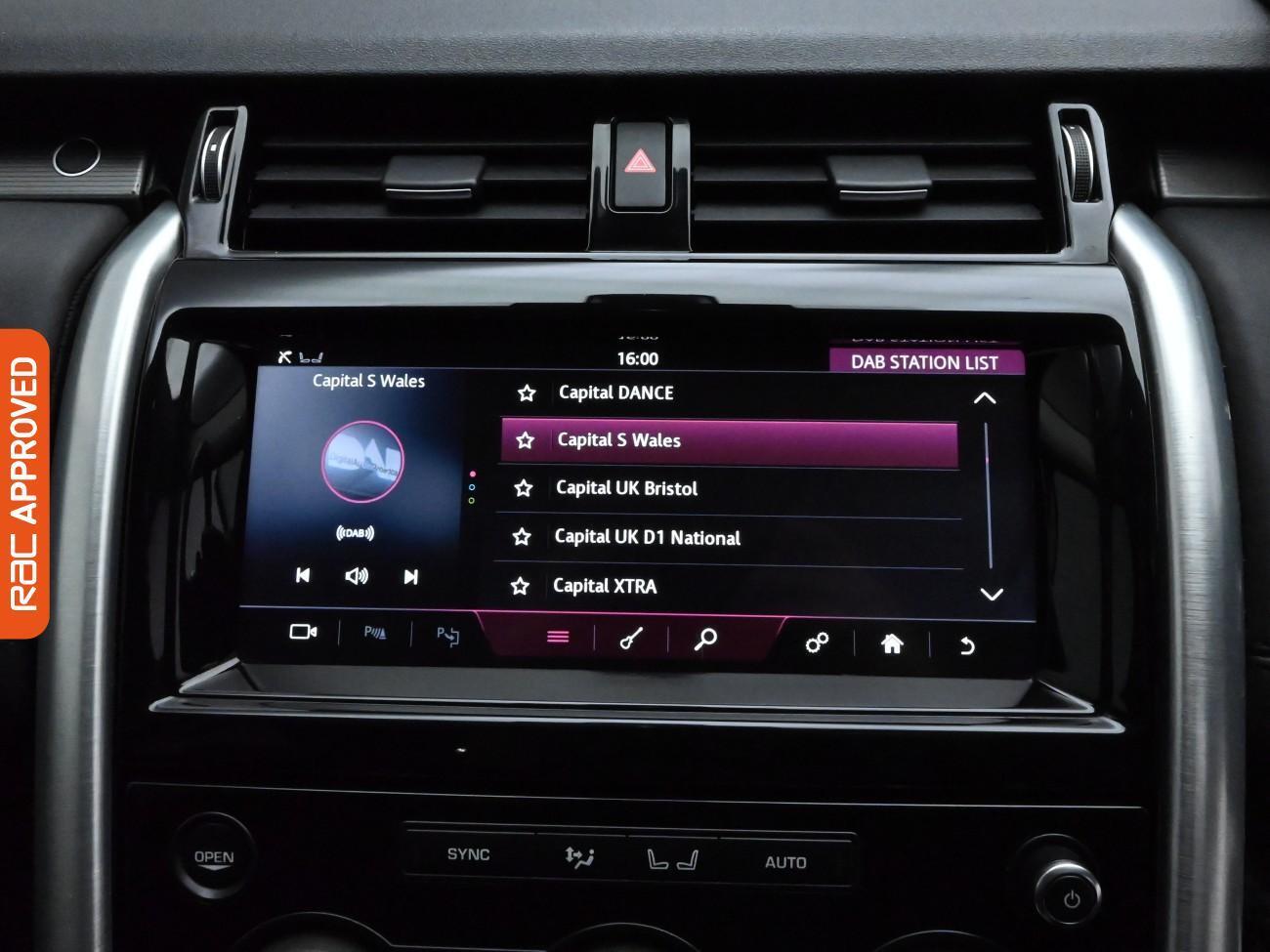 Land Rover Discovery view 24