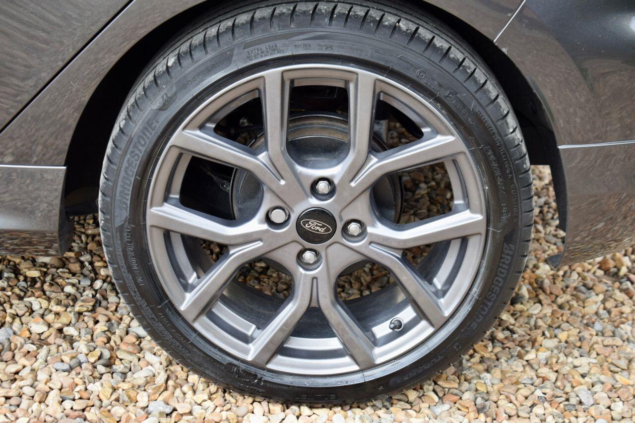 Ford Fiesta view 19