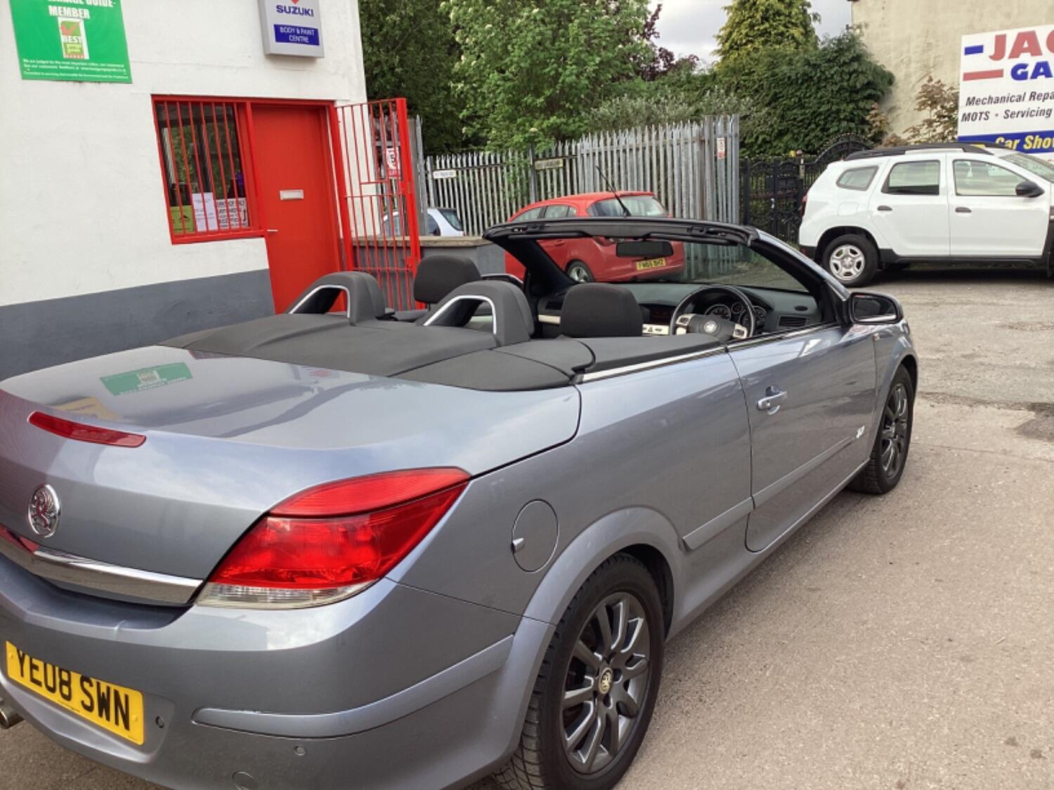Vauxhall Astra view 8