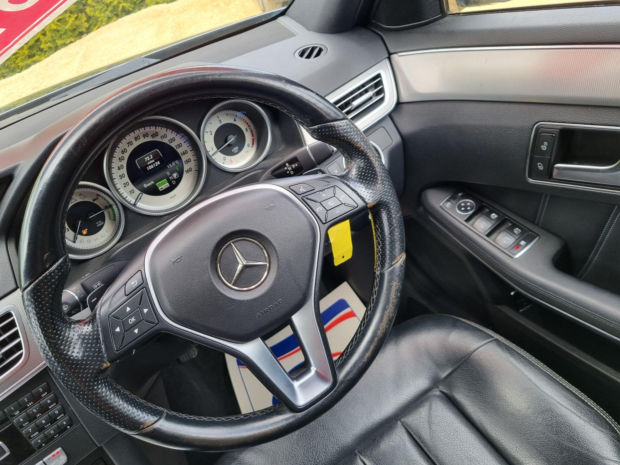 Mercedes-Benz E Class view 52