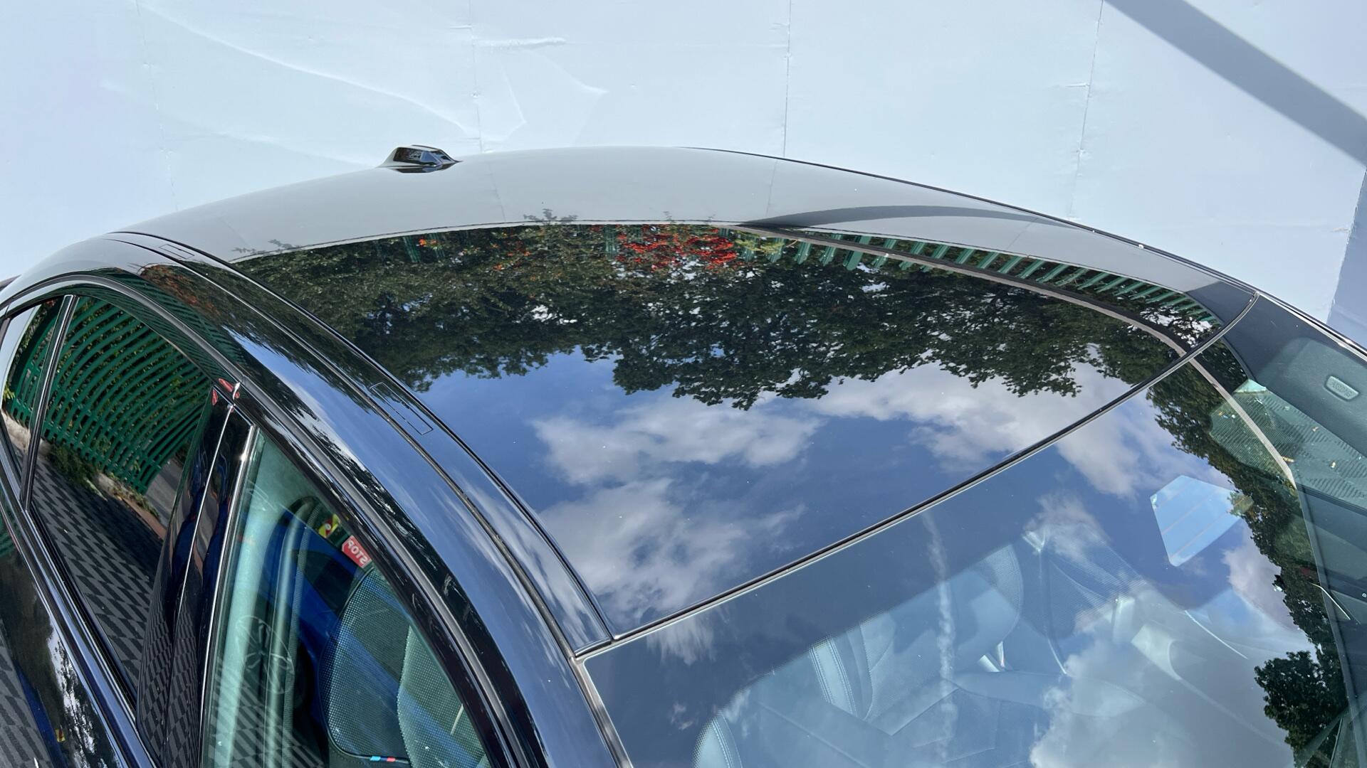 BMW 5 Series view 21