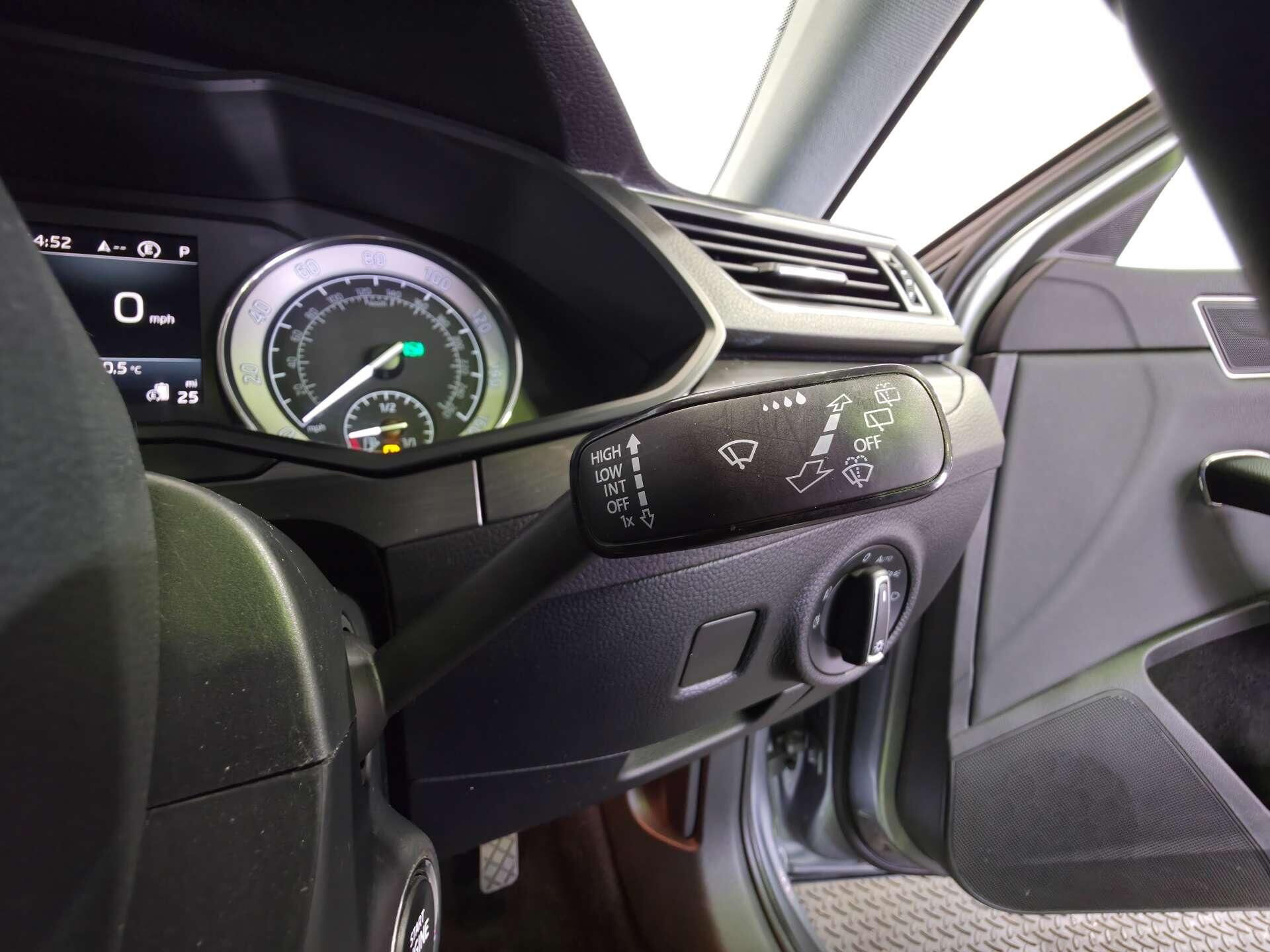 Skoda Superb view 37