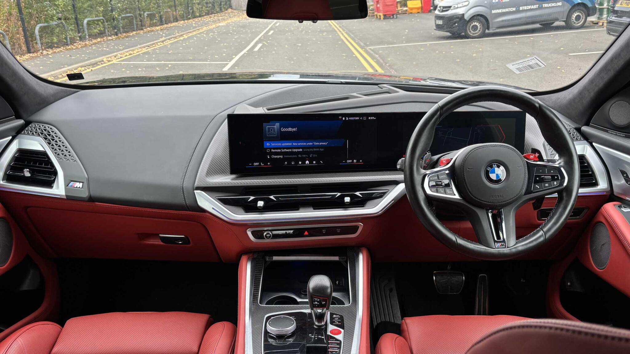 BMW XM view 3