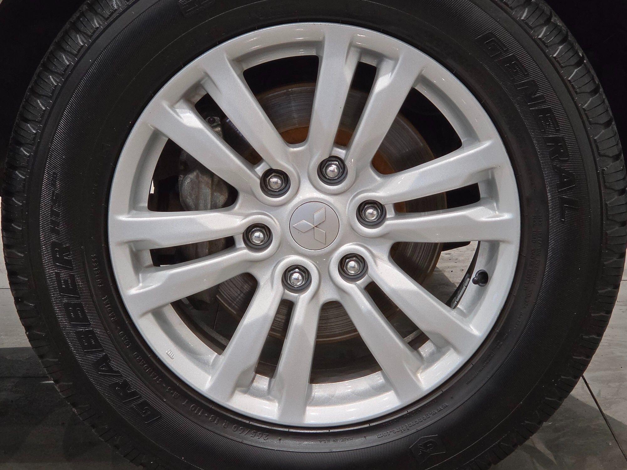 Mitsubishi Shogun view 63