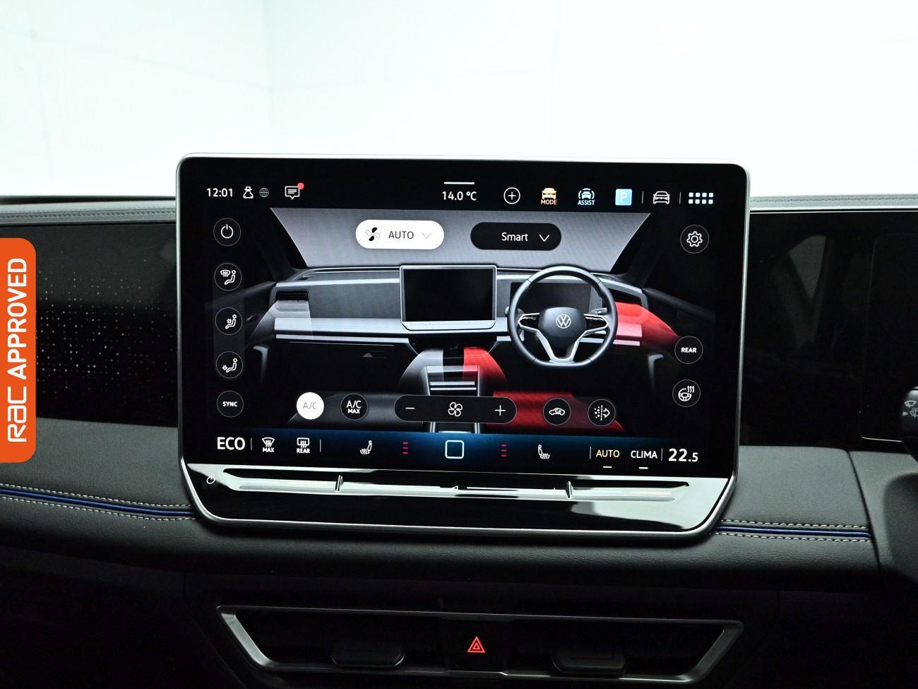 Volkswagen Tiguan view 17