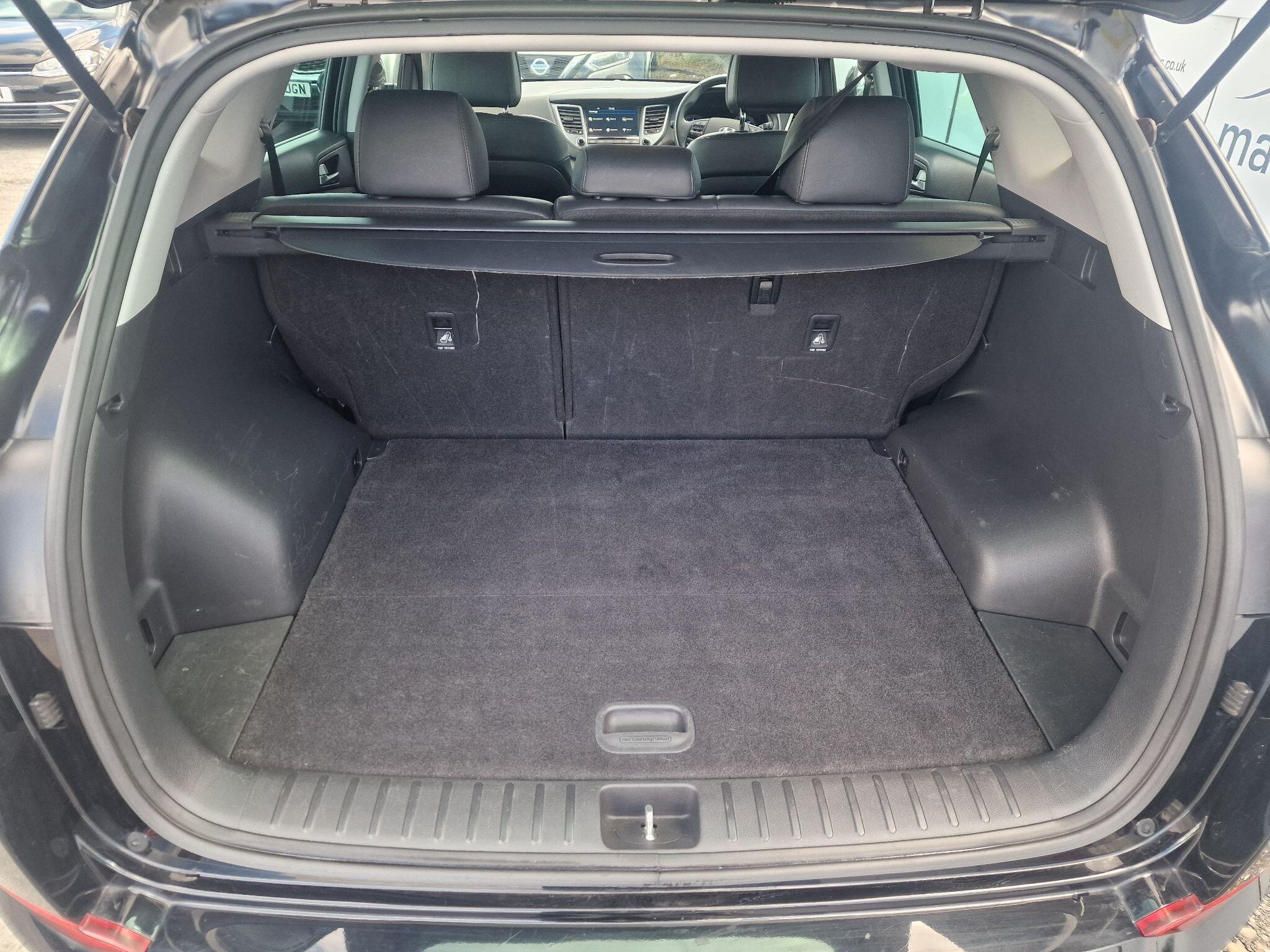 Hyundai Tucson view 32