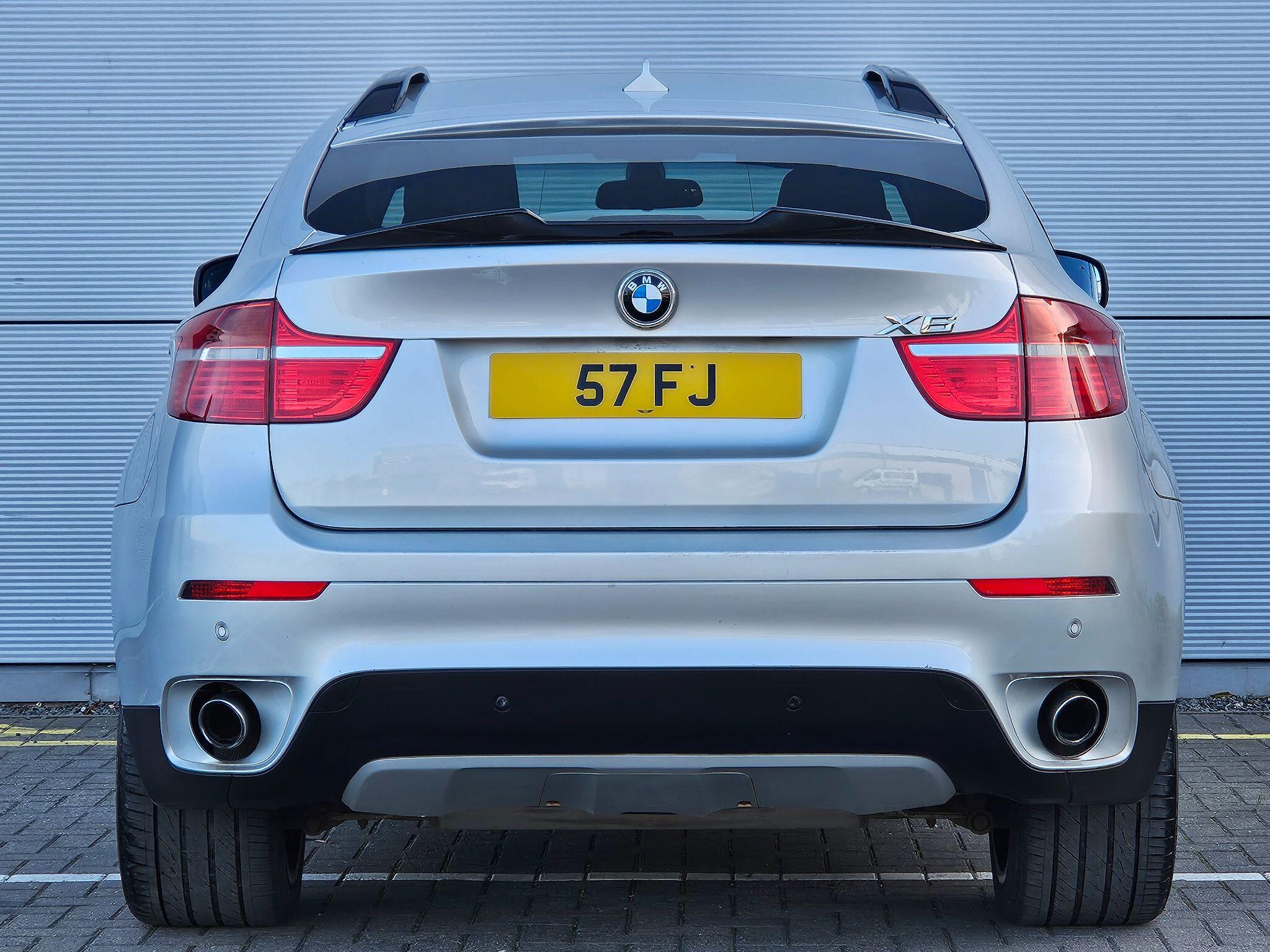 BMW X6 view 6