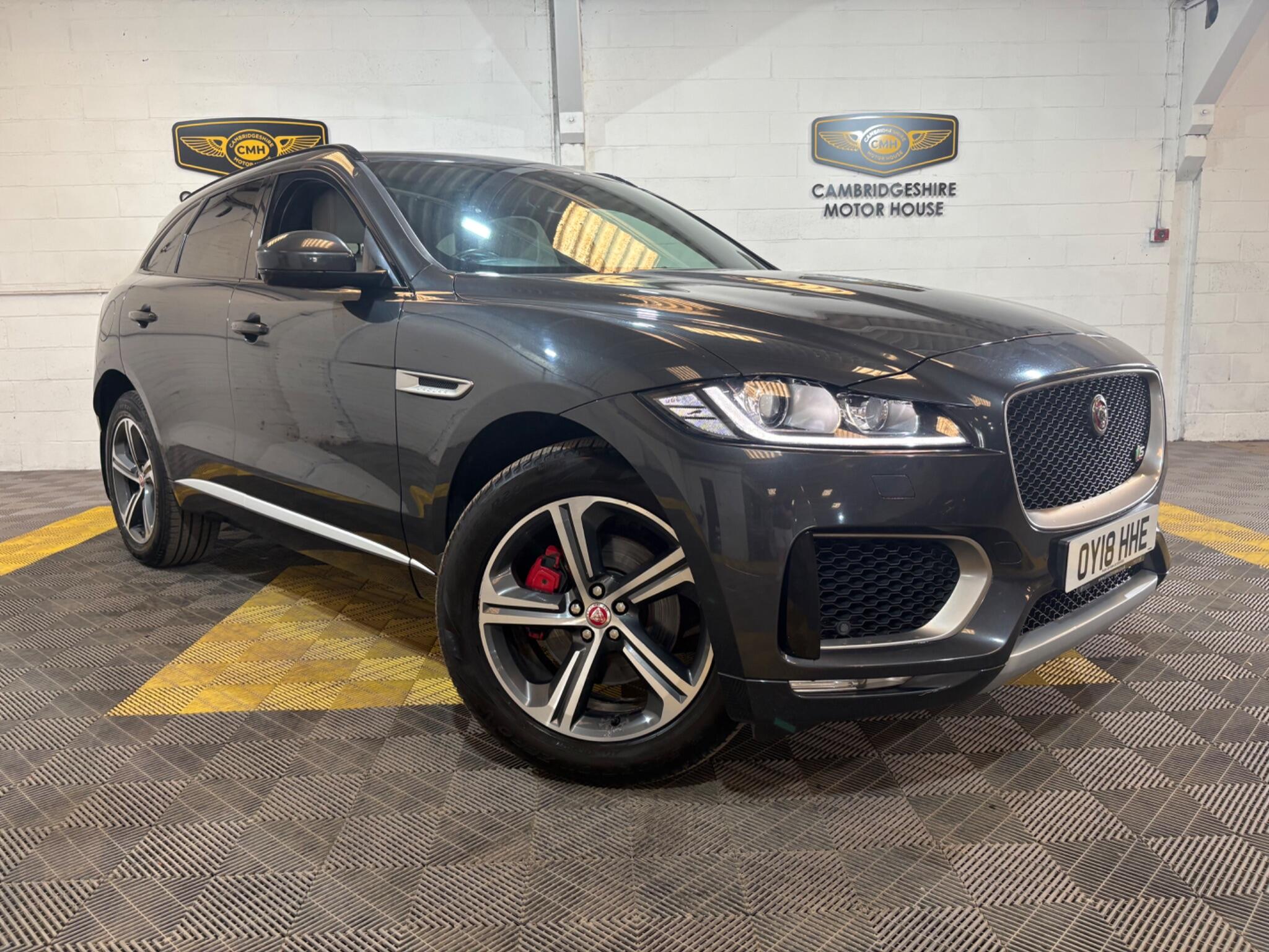 Jaguar F-Pace main image