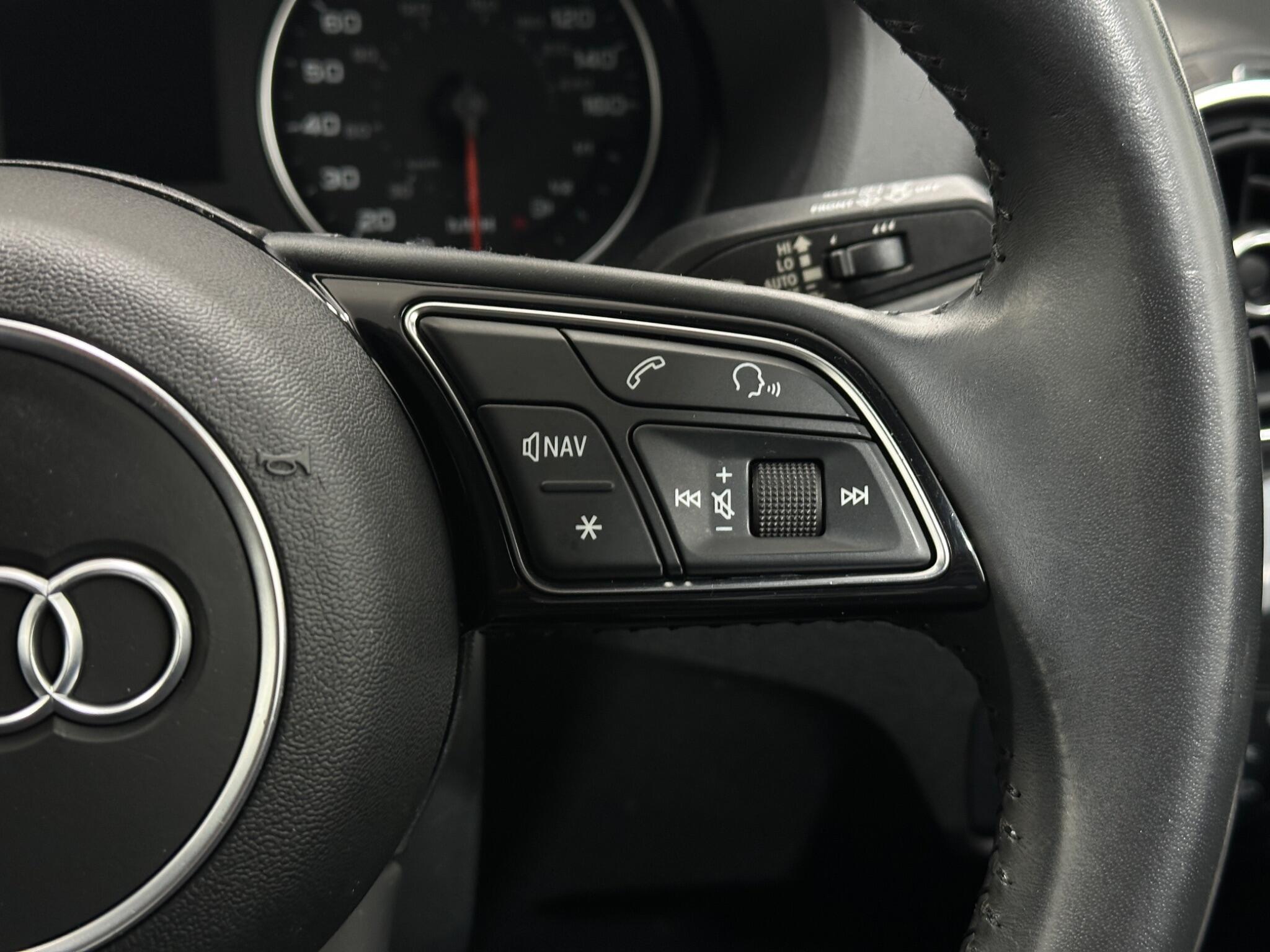 Audi Q2 view 16