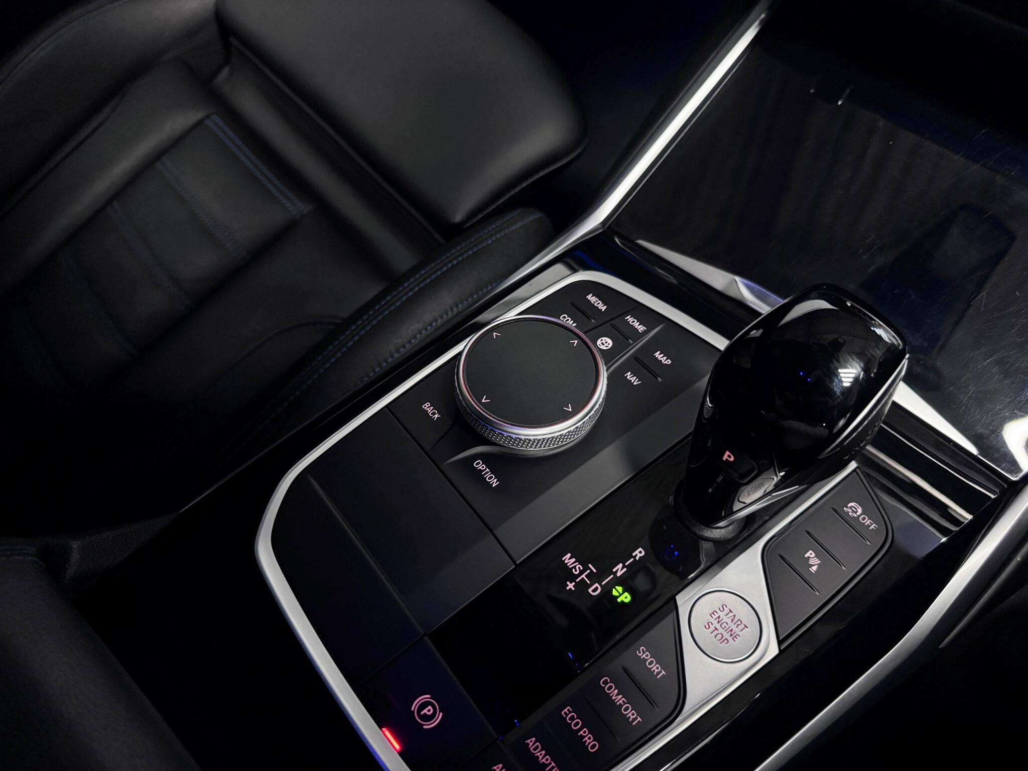 BMW 3 Series view 38