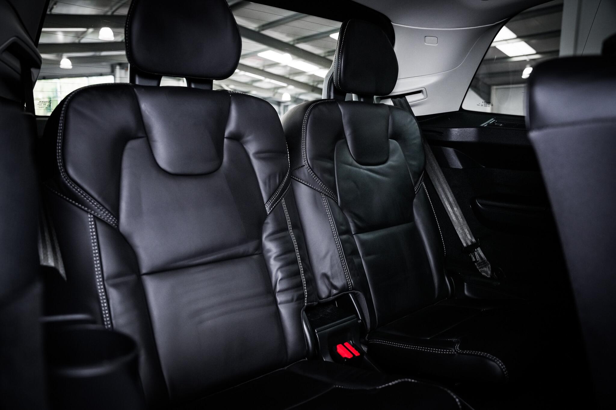 Volvo XC90 view 26