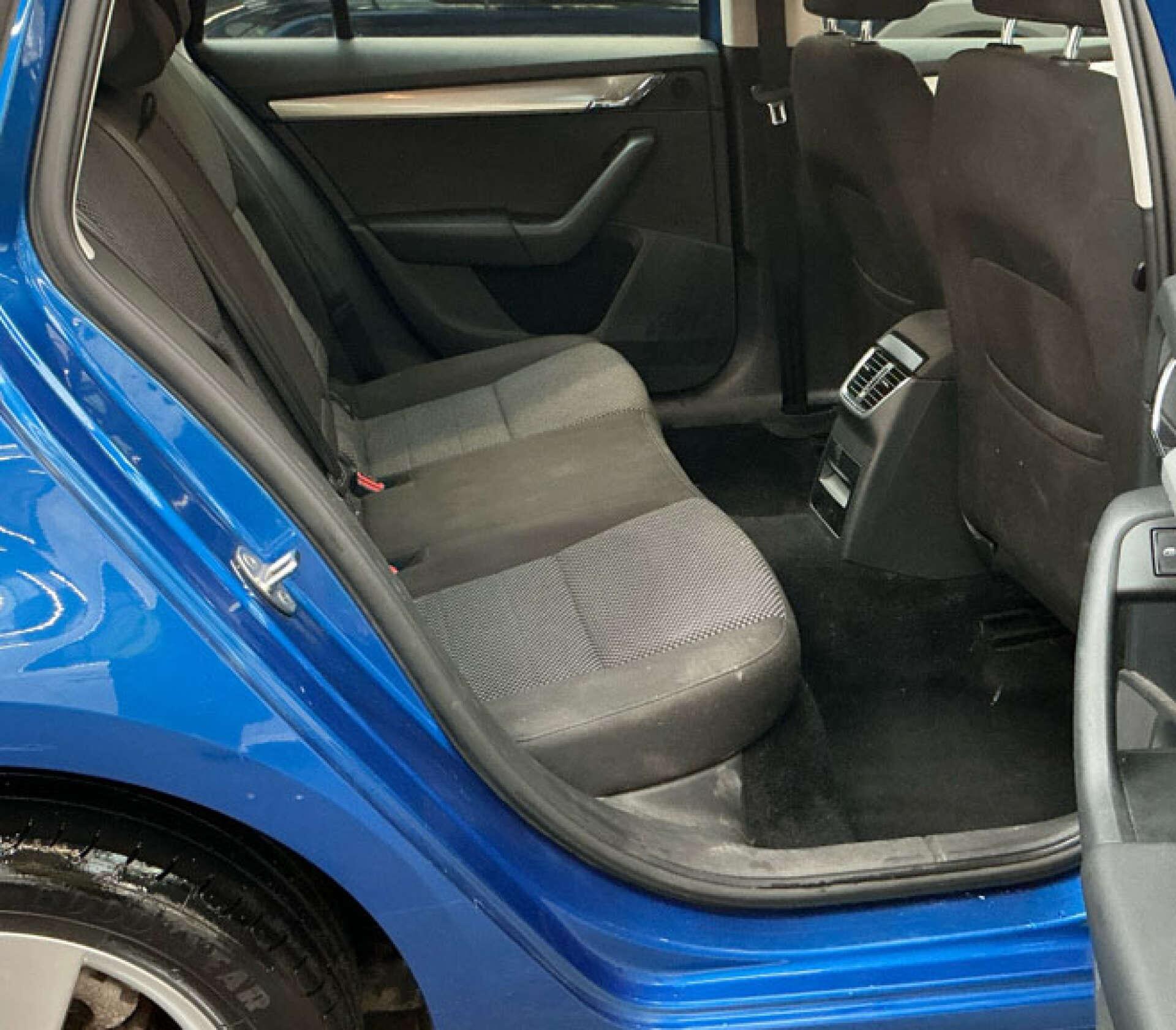 Skoda Octavia view 5