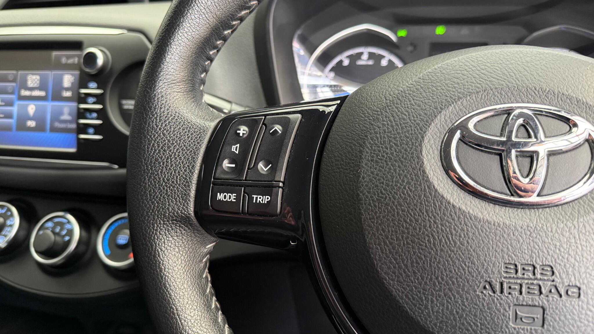 Toyota Yaris view 23