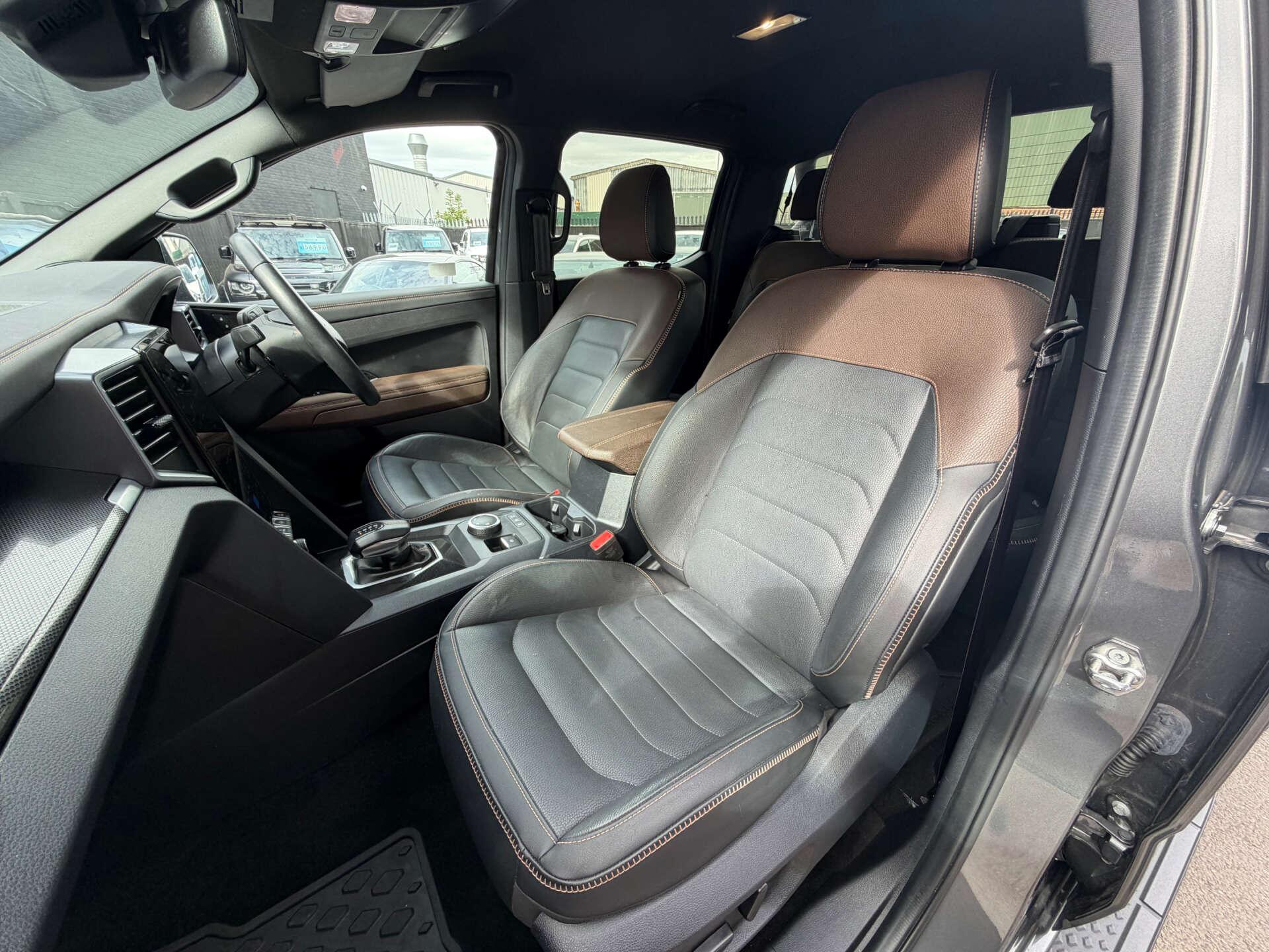 Volkswagen Amarok view 4