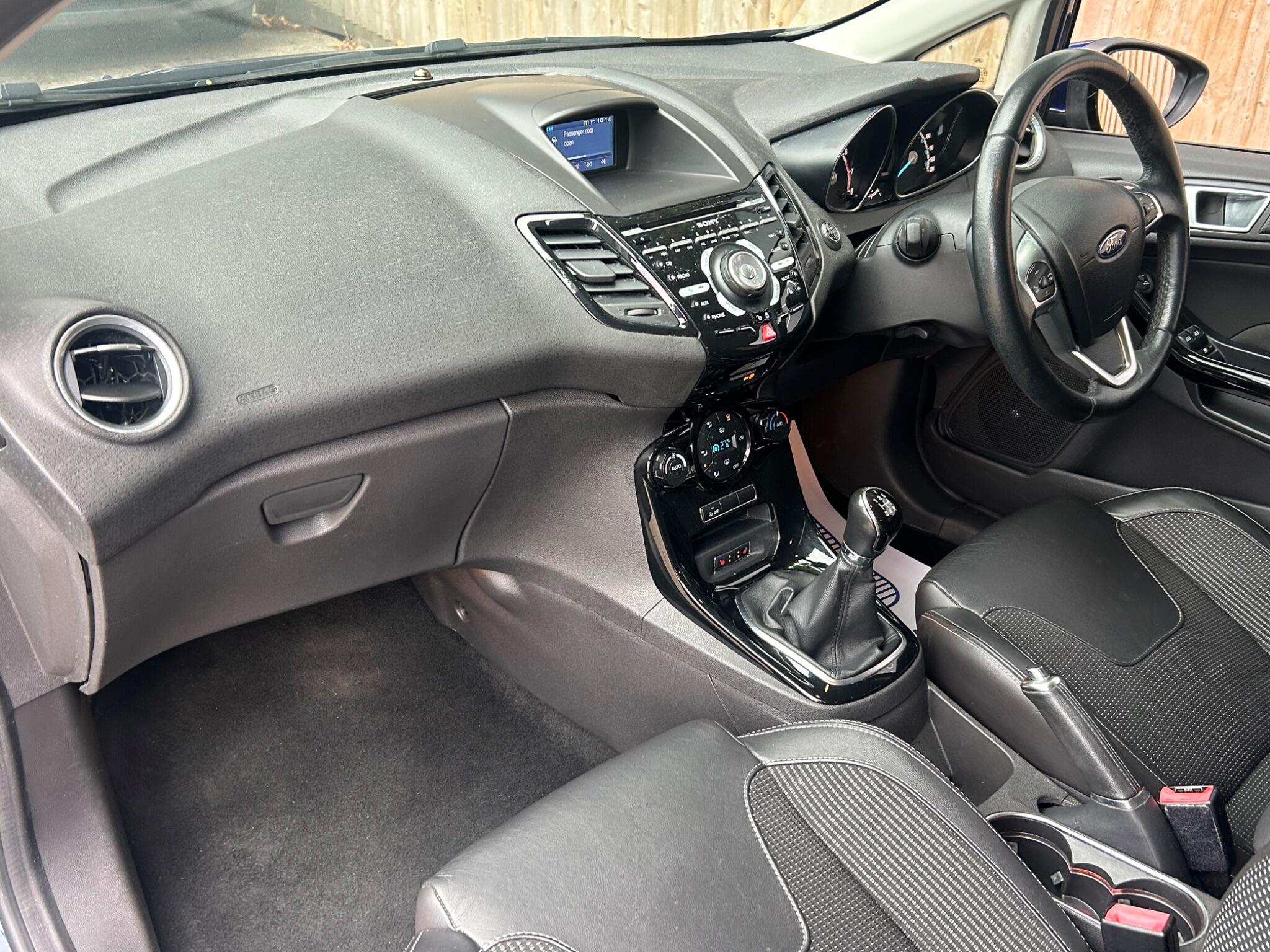 Ford Fiesta view 36