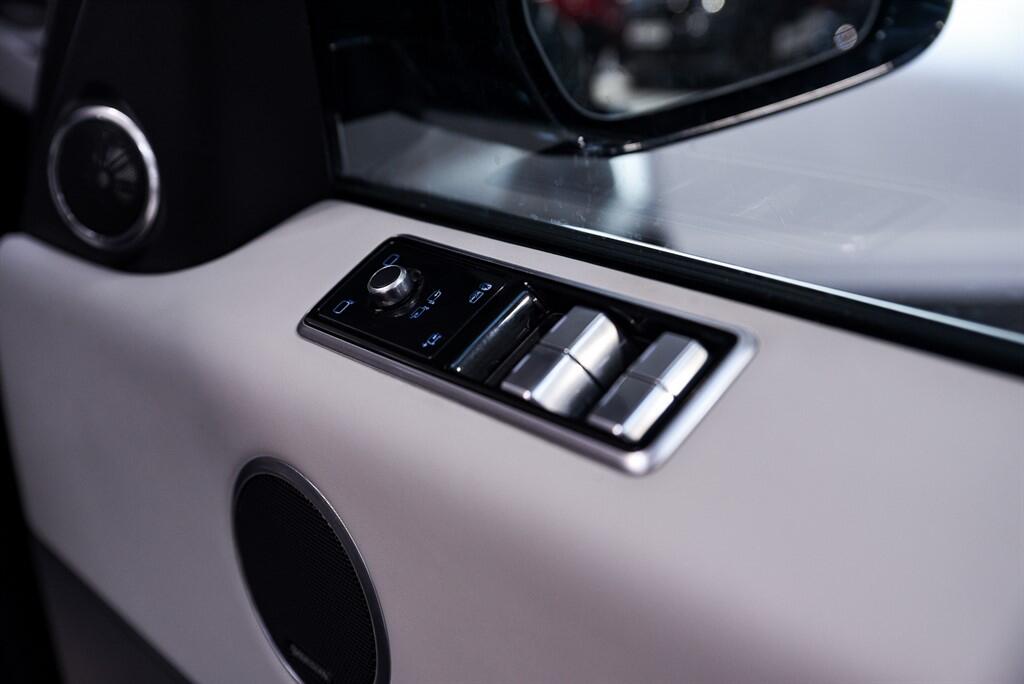 Land Rover Range Rover Sport view 38