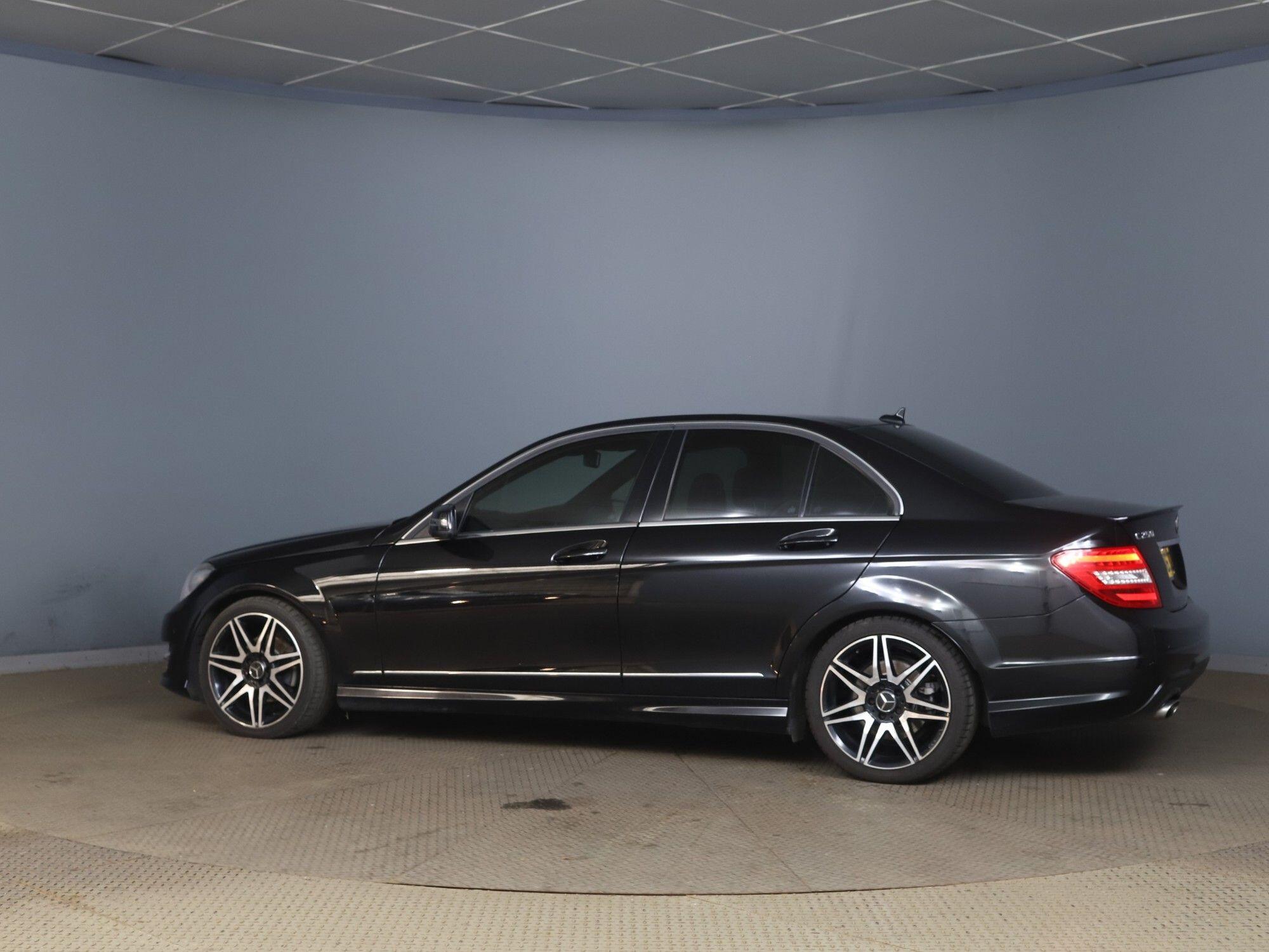 Mercedes-Benz C-Class view 3