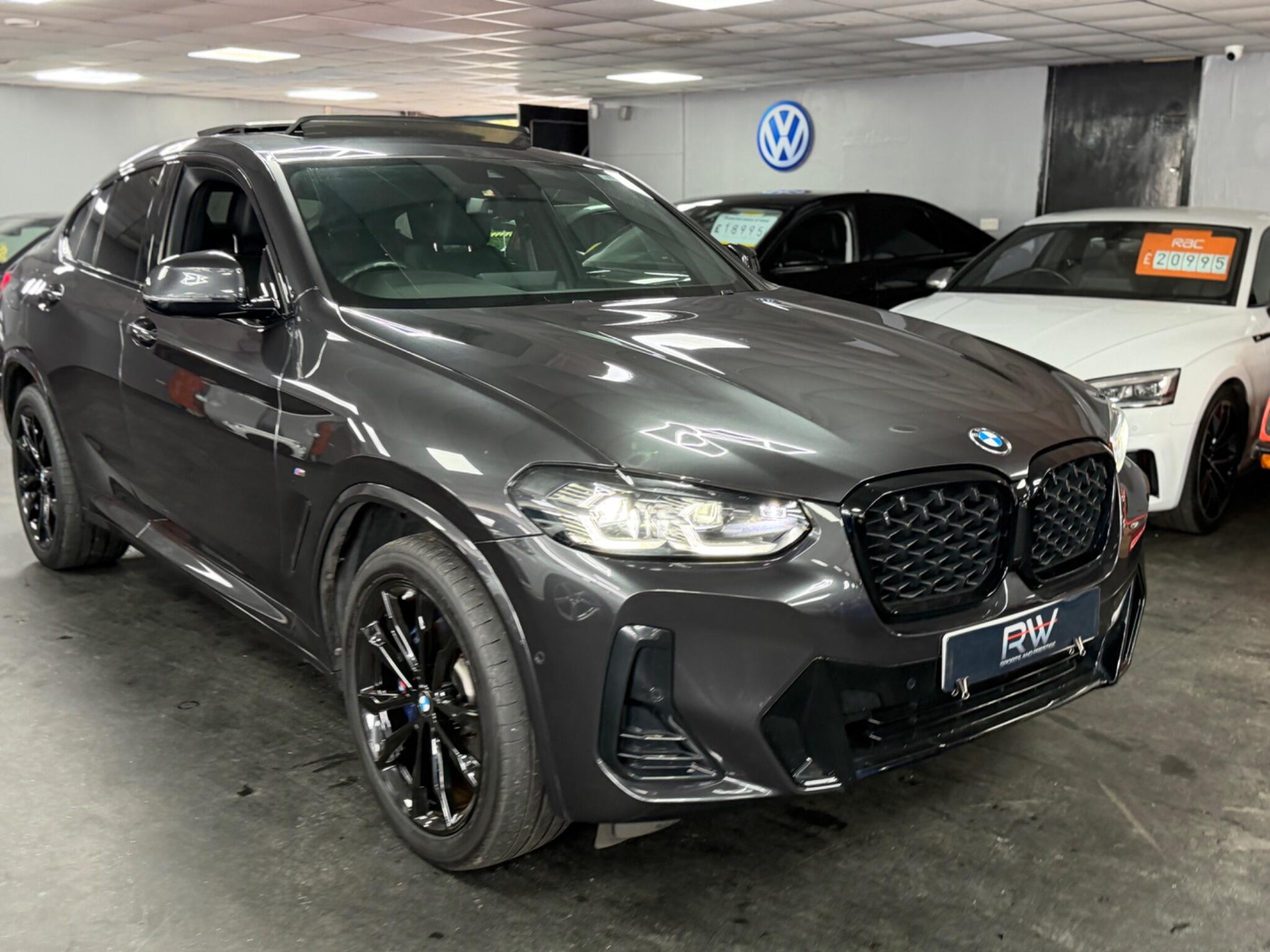 BMW X4 view 3