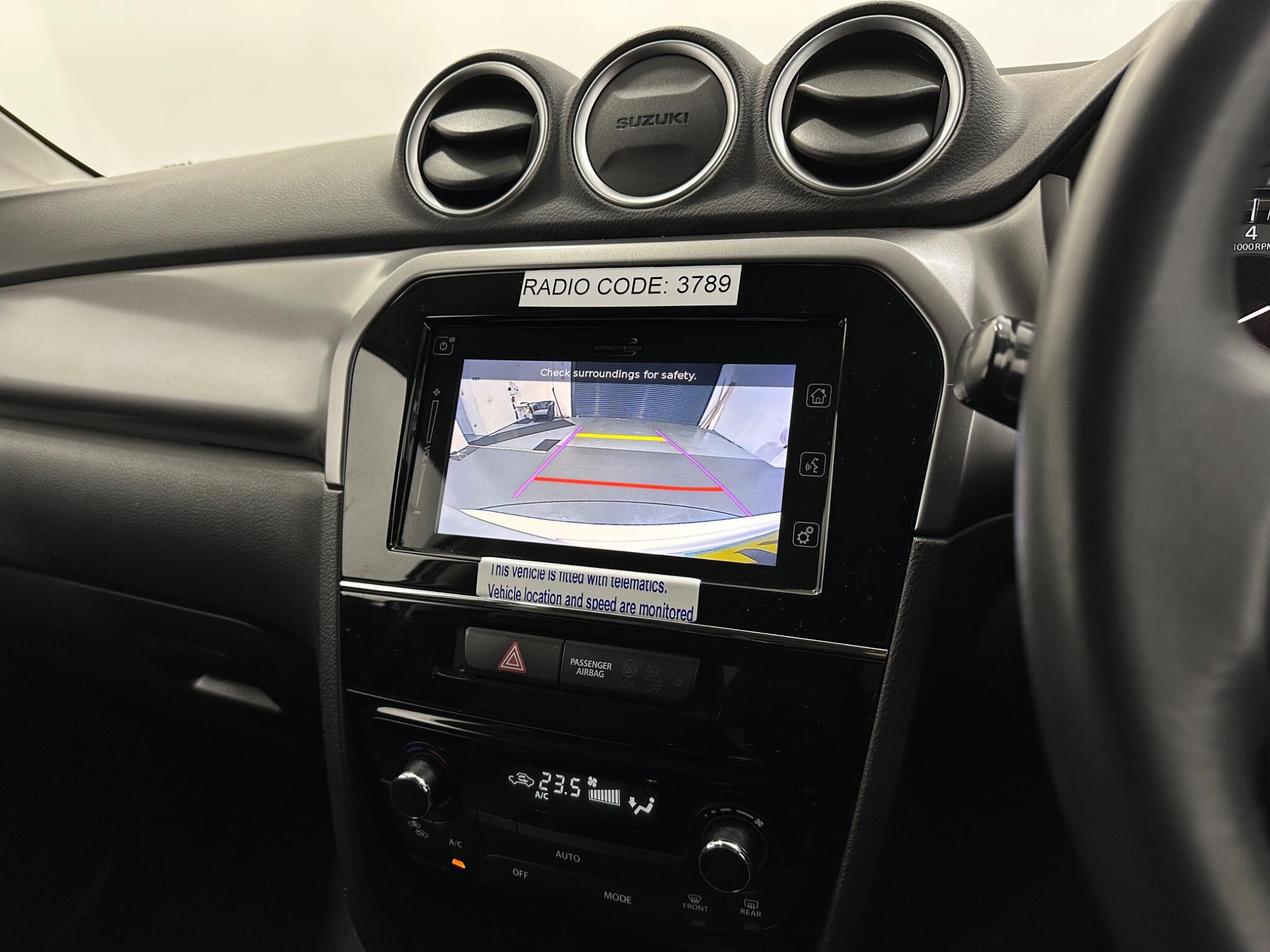 Suzuki Vitara view 22