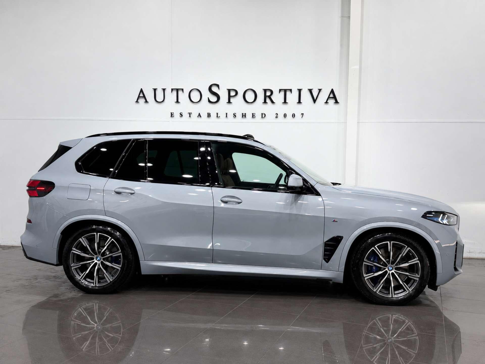 BMW X5 view 3