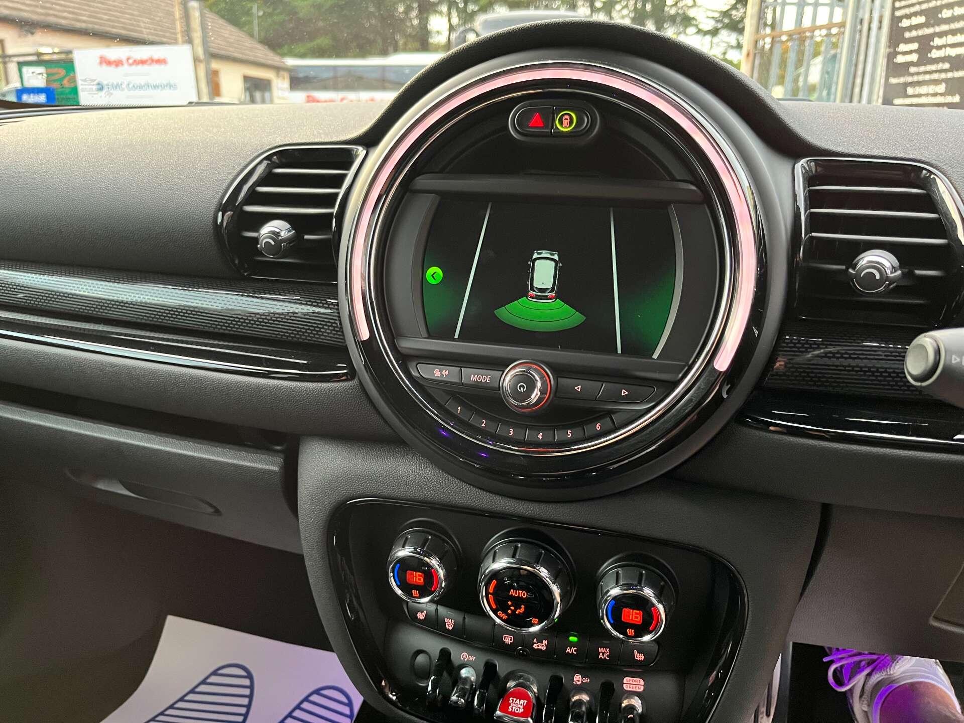 Mini Clubman view 38