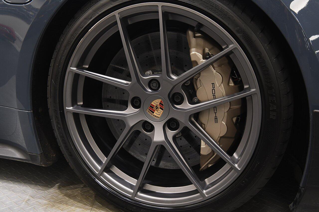 Porsche Taycan view 55