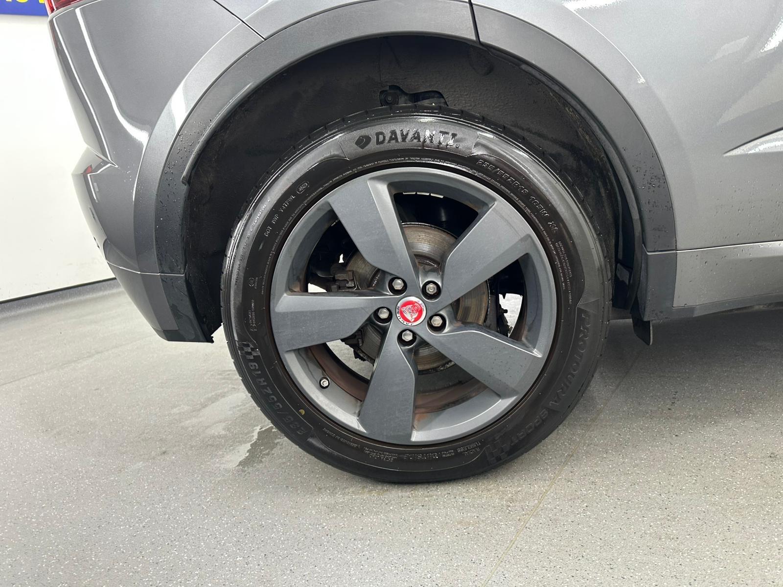 Jaguar E-Pace view 17