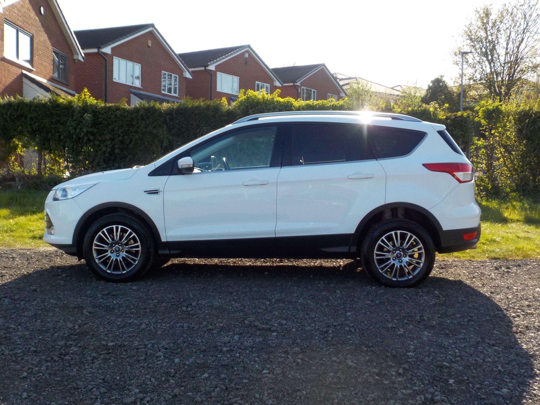 Ford Kuga 2.0 TDCi Titanium 2WD Euro 5 5dr