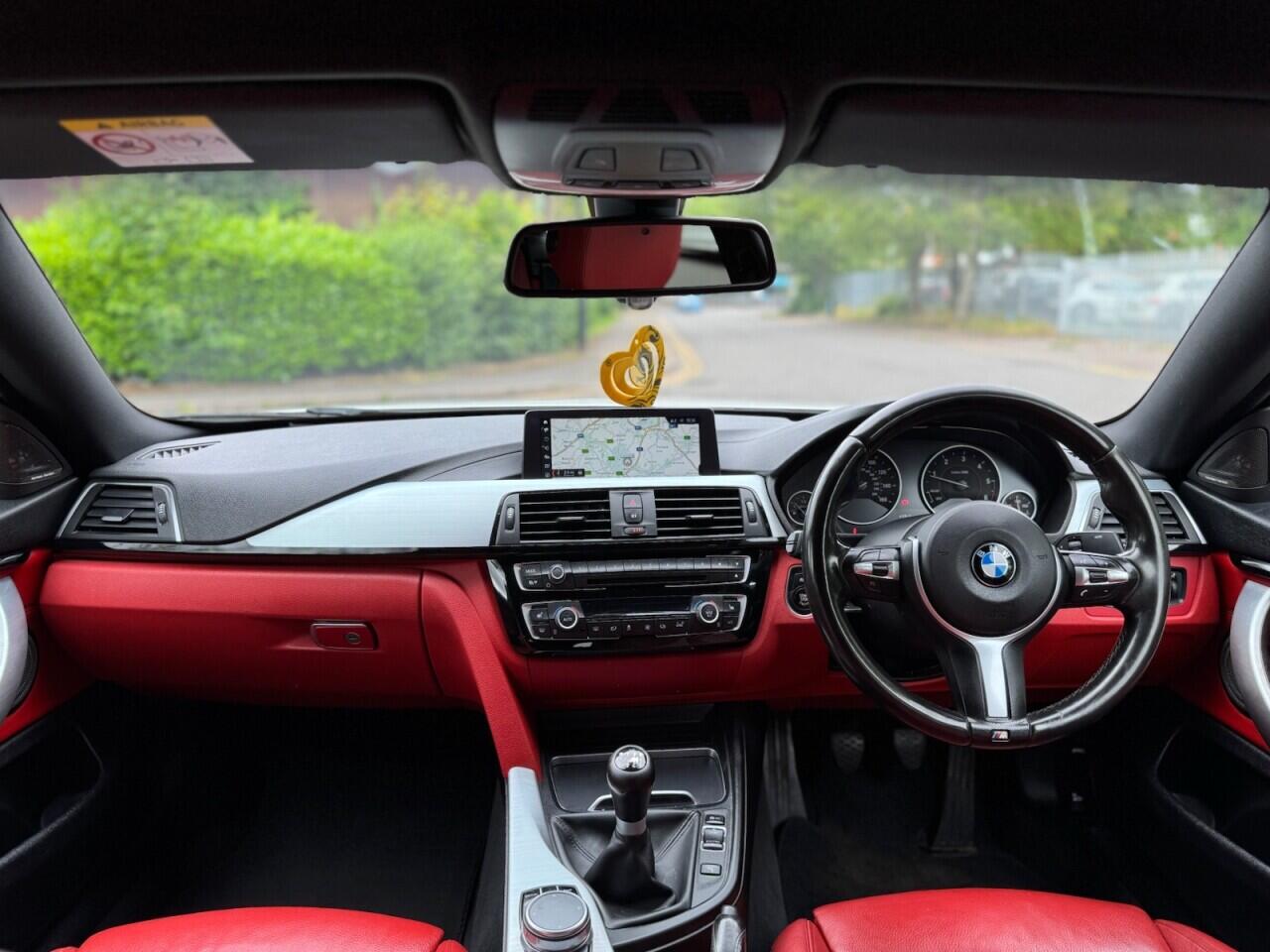 BMW 4 Series view 9