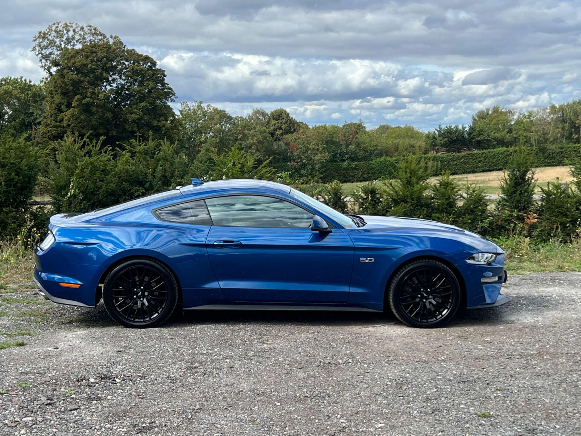 Ford Mustang view 11