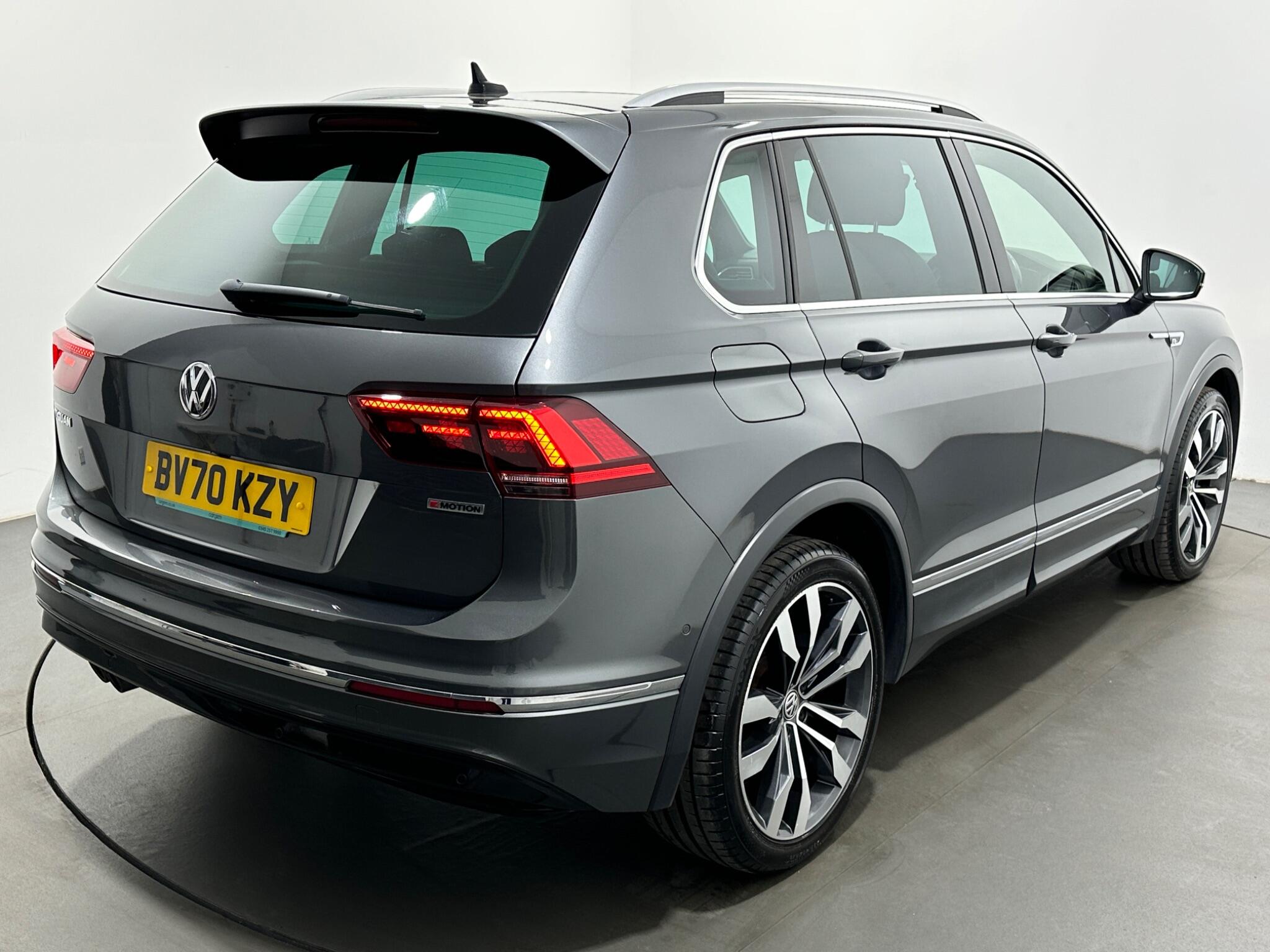 Volkswagen Tiguan view 54