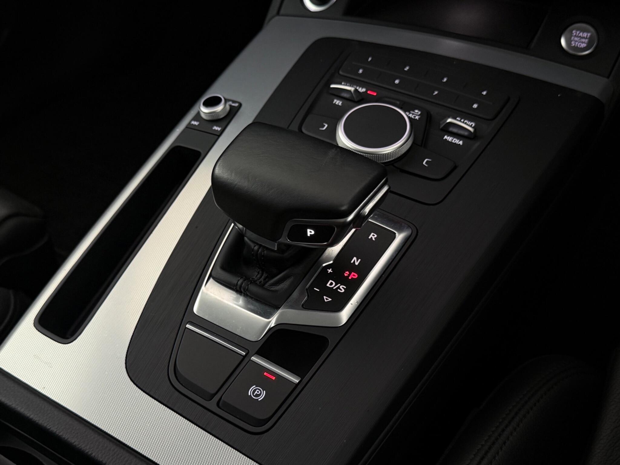 Audi Q5 view 22