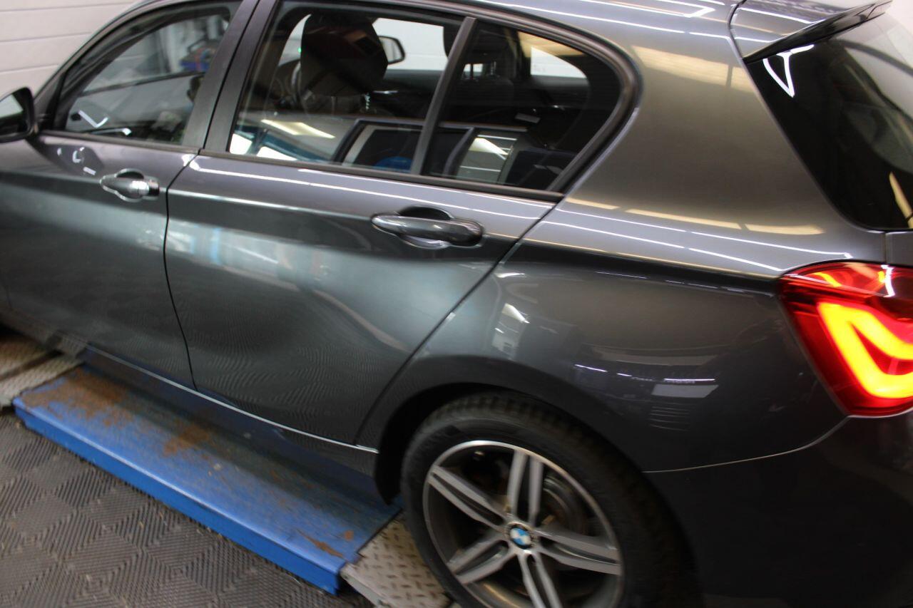 BMW 1 Series view 39
