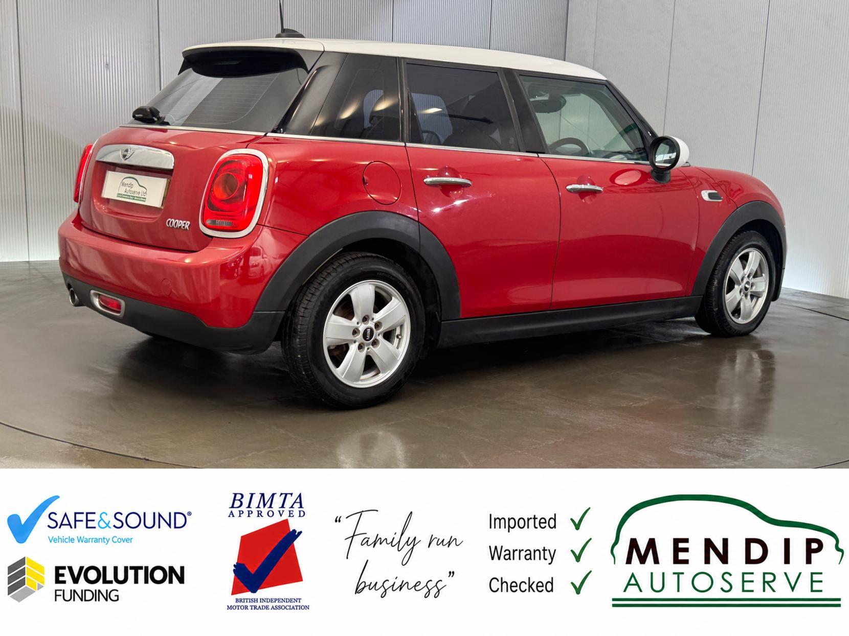 Mini Cooper view 30
