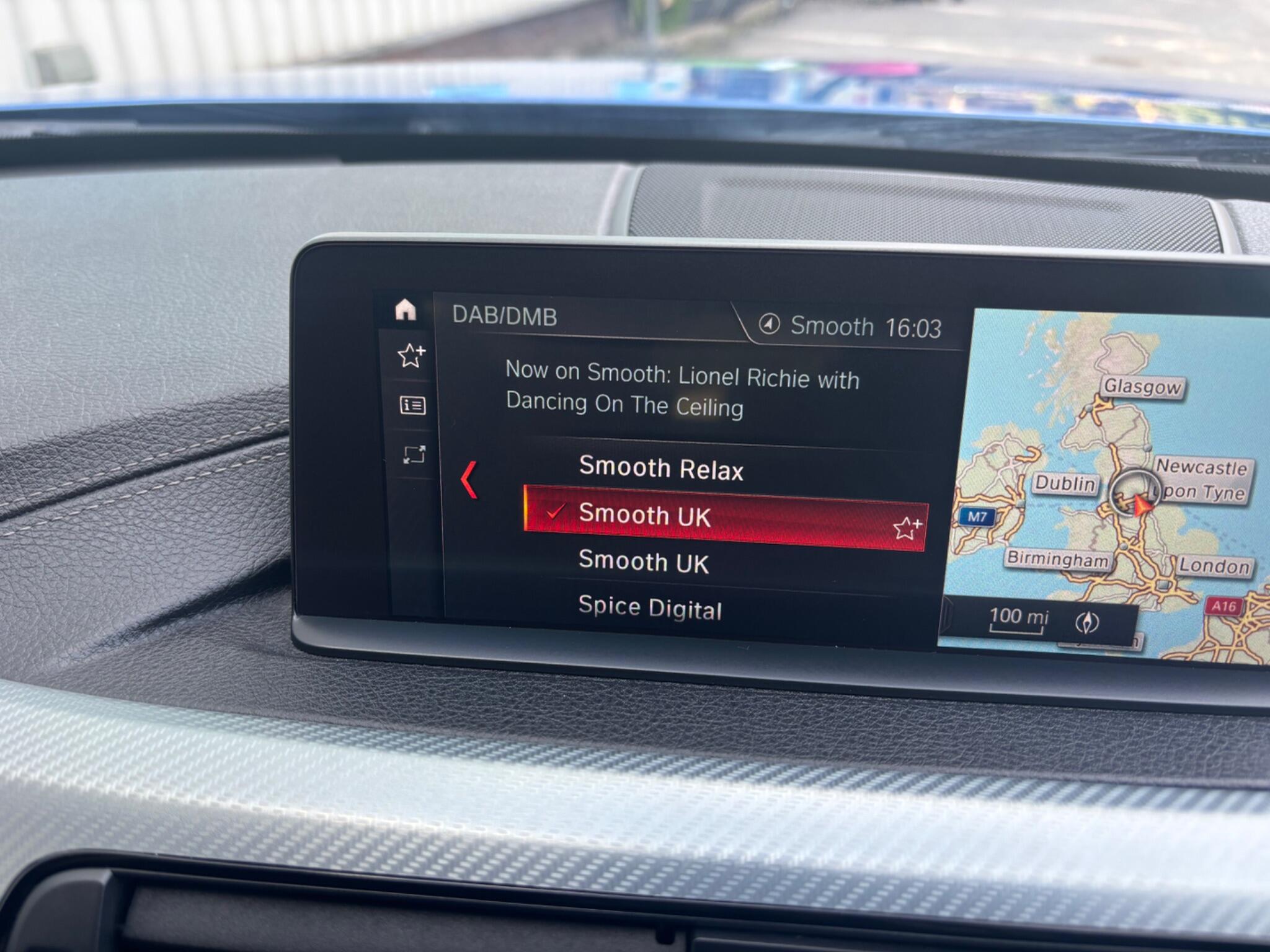 BMW 3 Series view 24