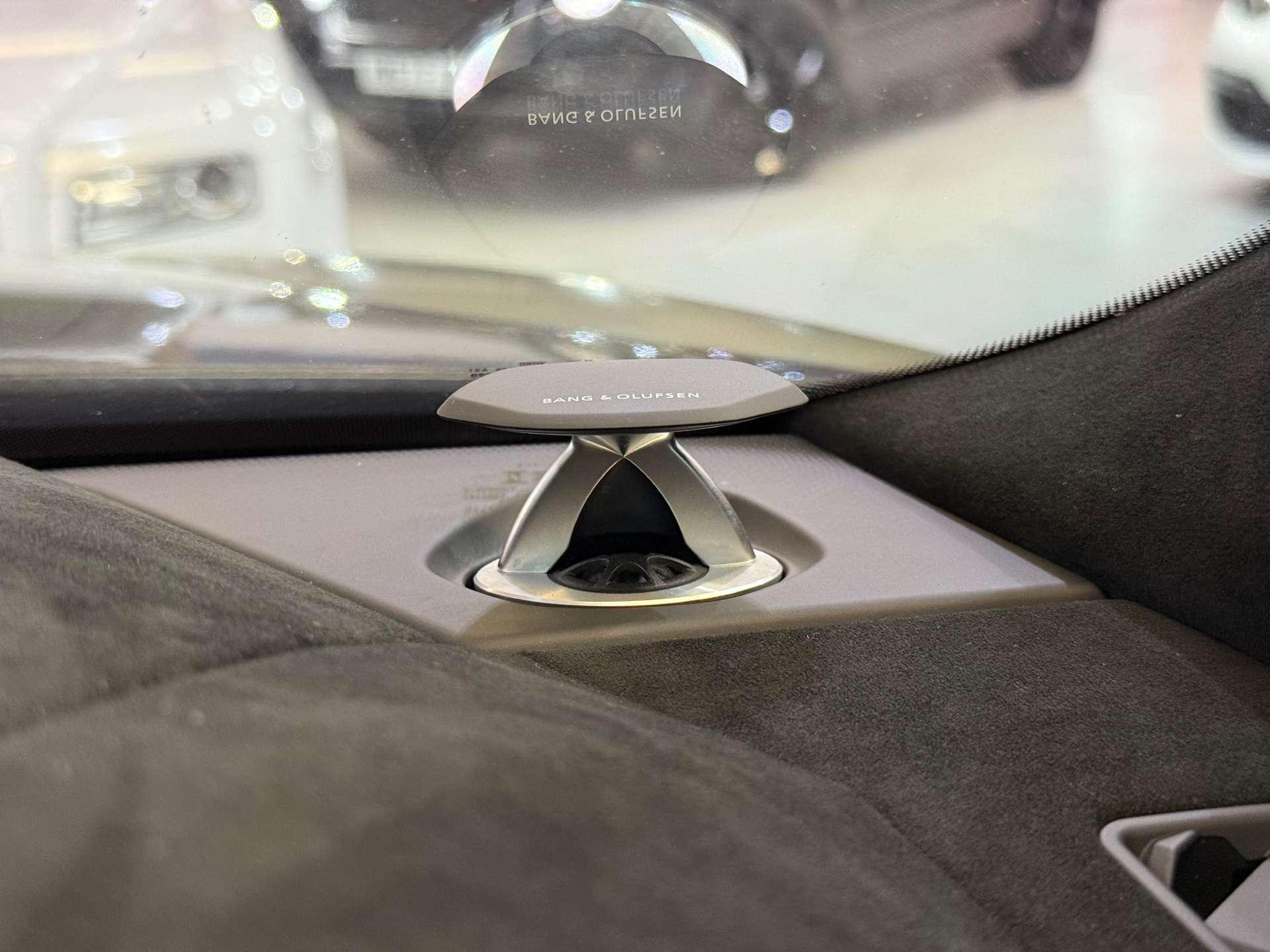 Lamborghini Urus view 46