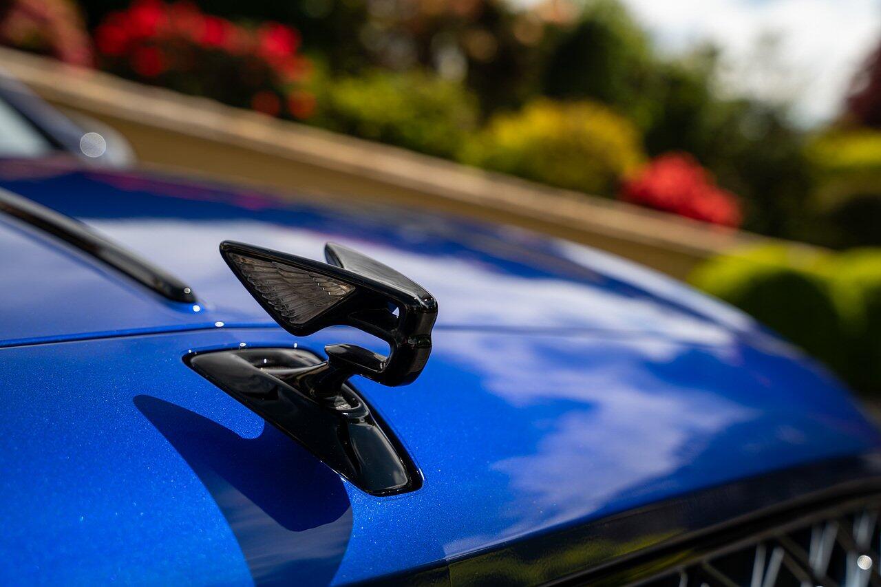 Bentley Flying Spur view 26
