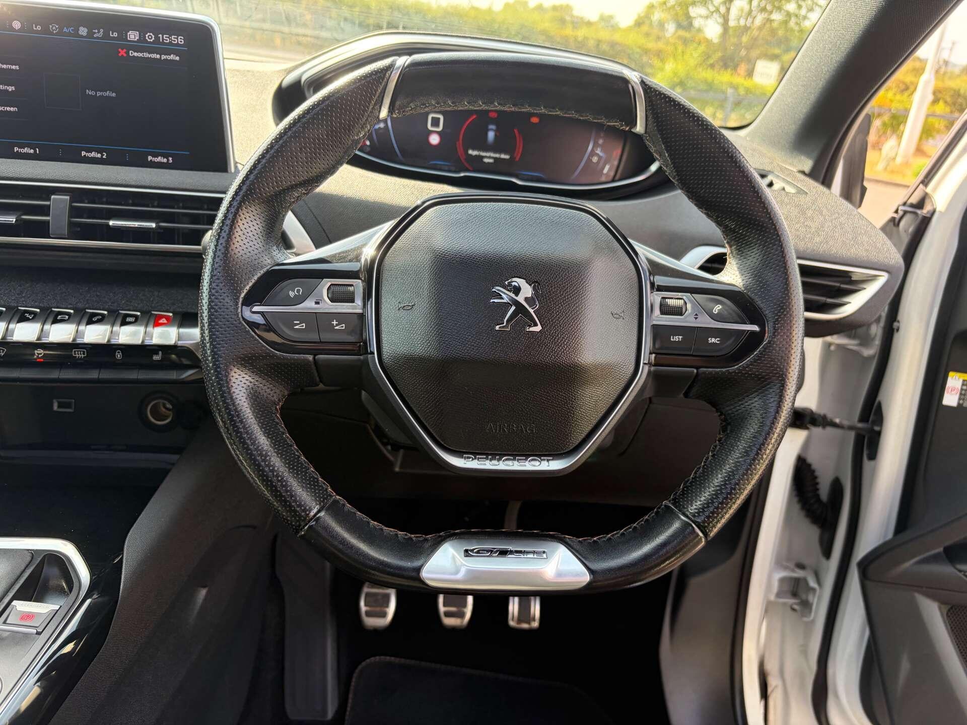 Peugeot 5008 view 44