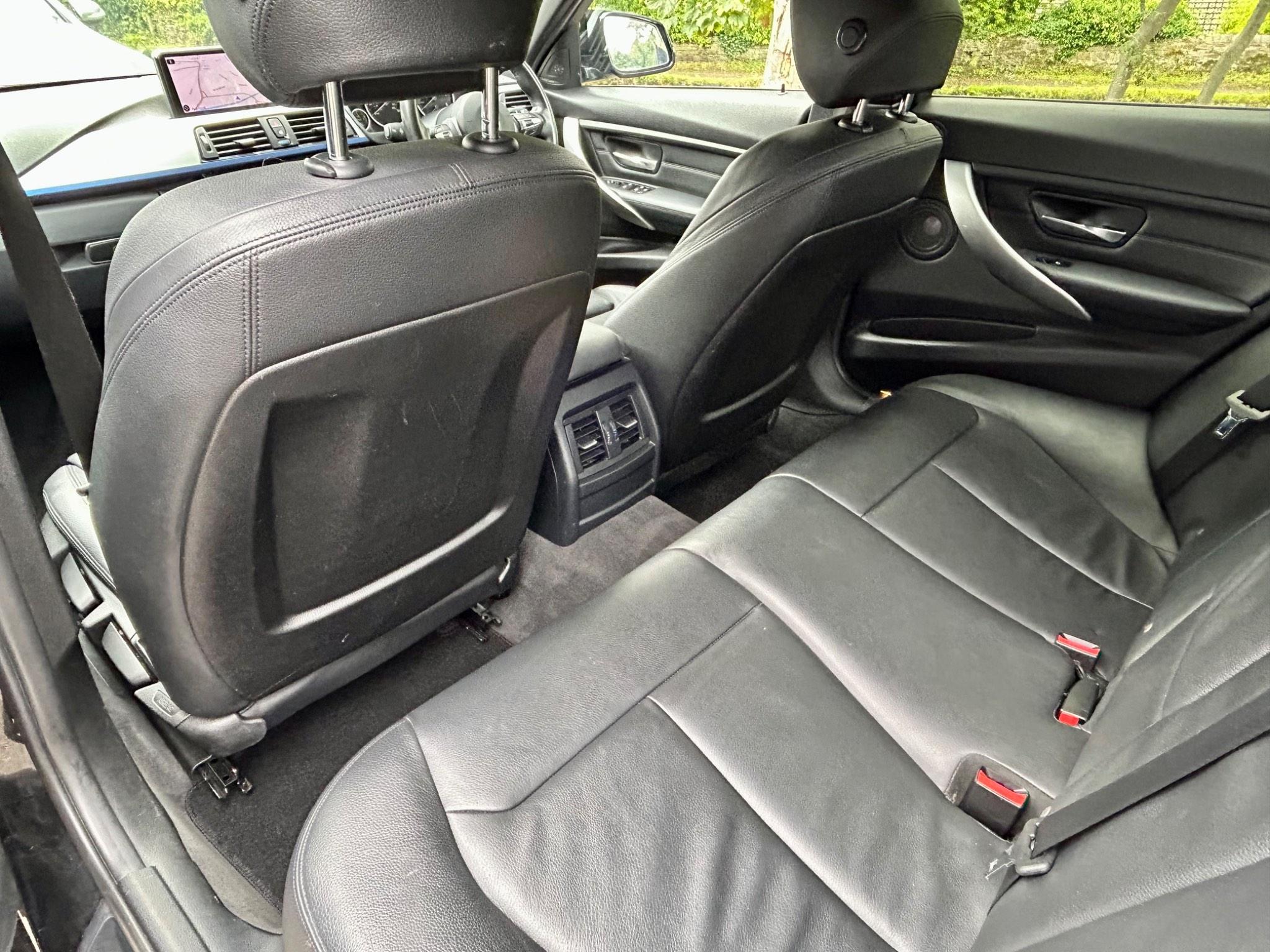 BMW 3 Series view 21