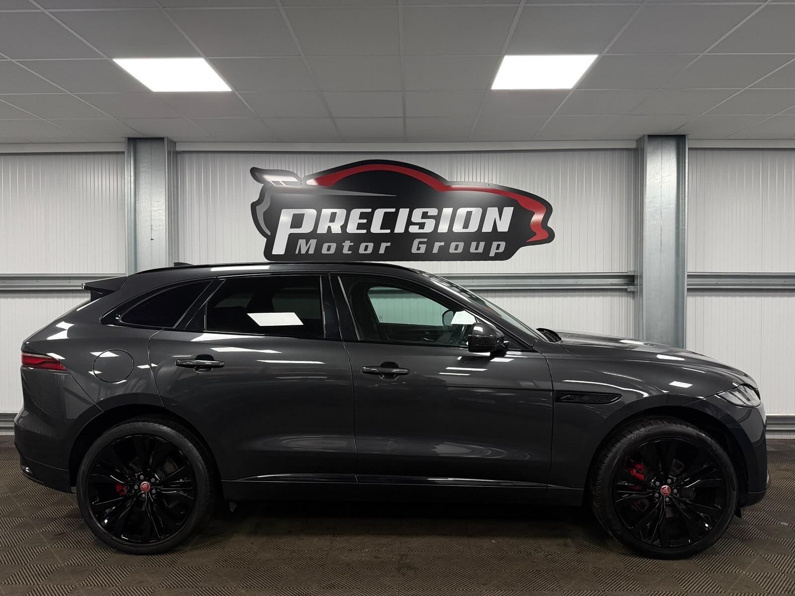 Jaguar F-Pace view 3