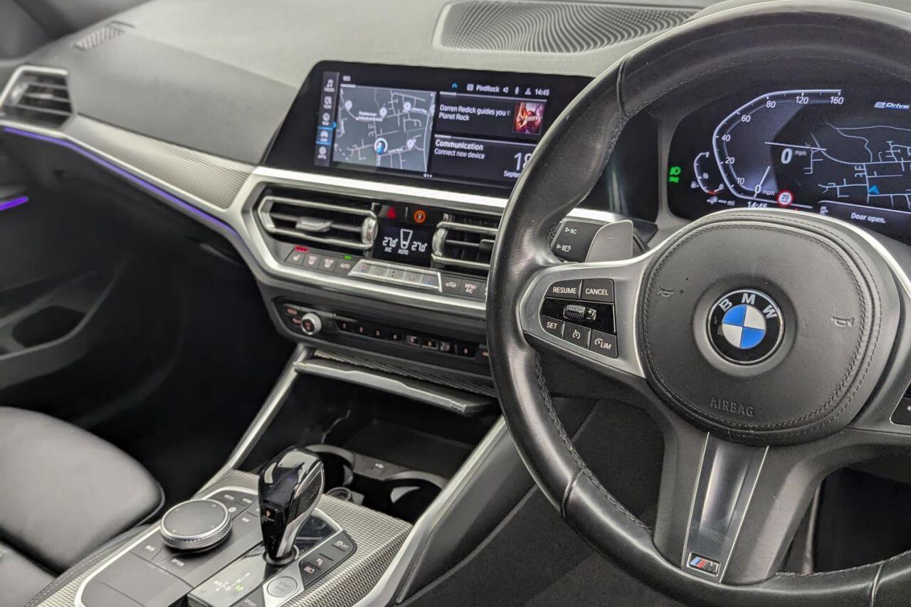 BMW 3 Series view 37