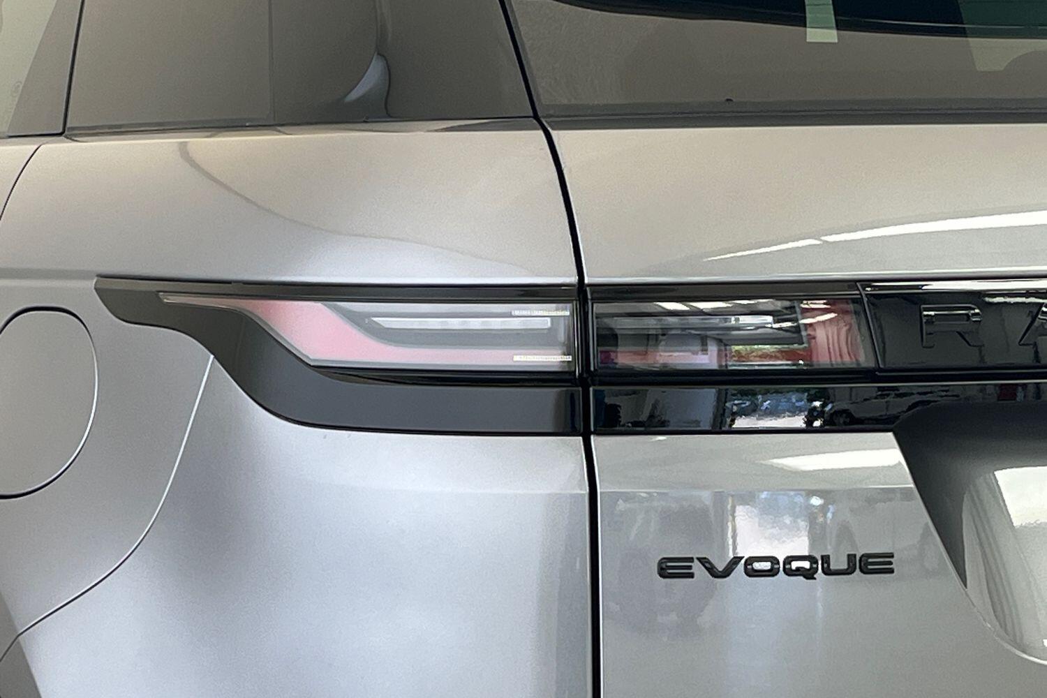 Land Rover Range Rover Evoque view 19
