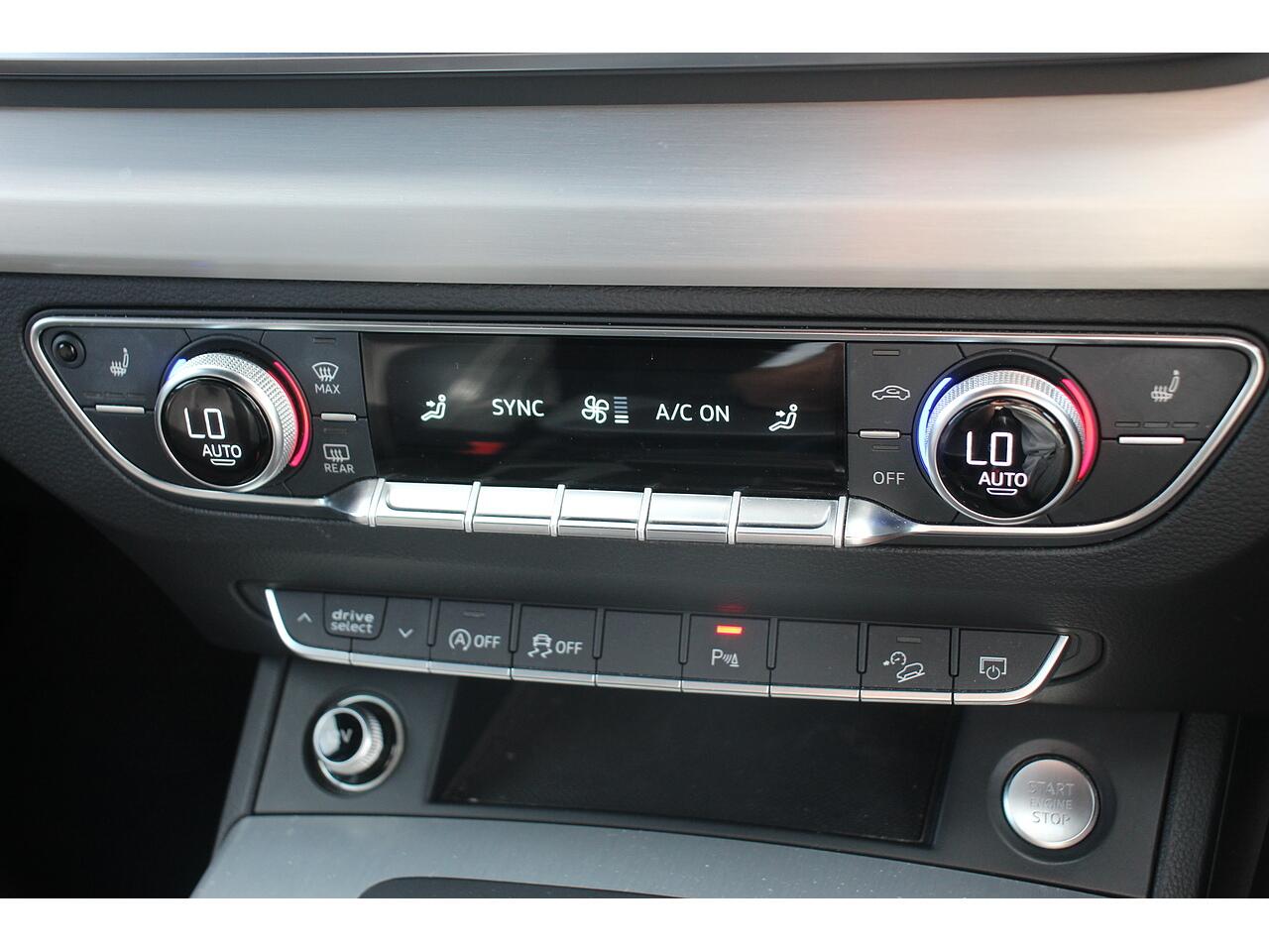 Audi Q5 view 24