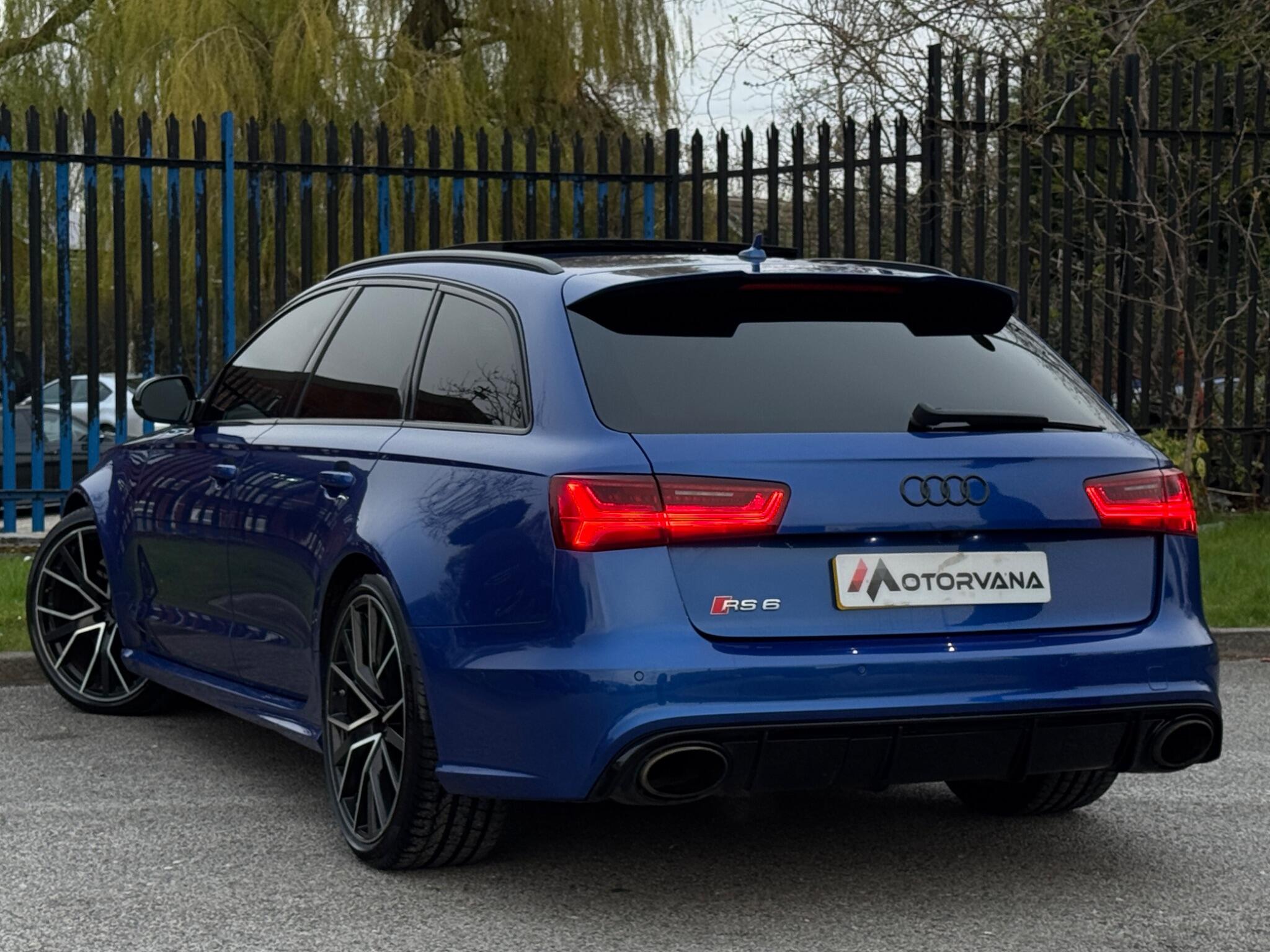 Audi RS6 view 15