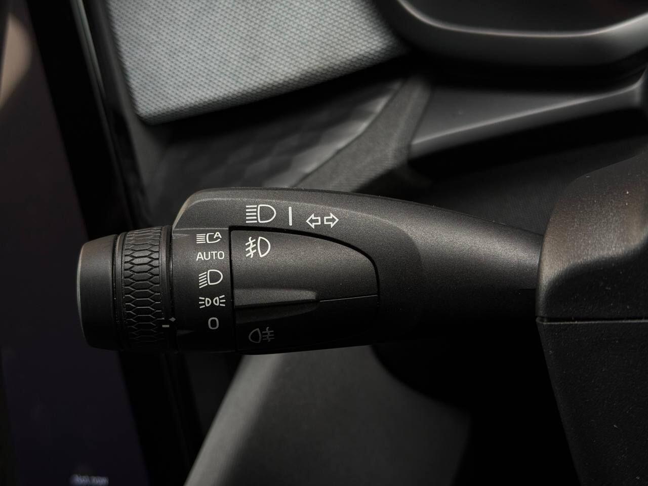 Polestar 2 view 34
