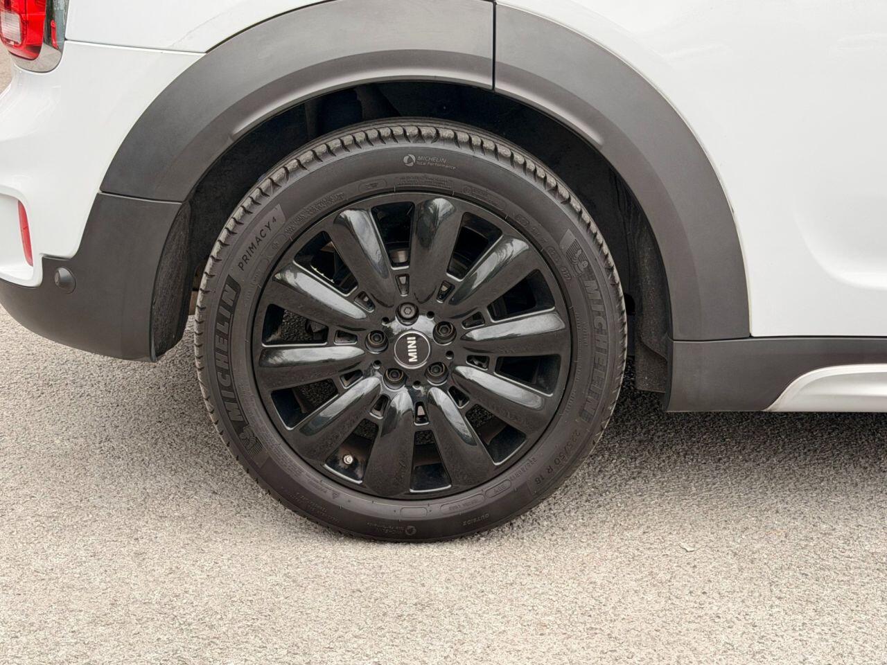 Mini Countryman view 20