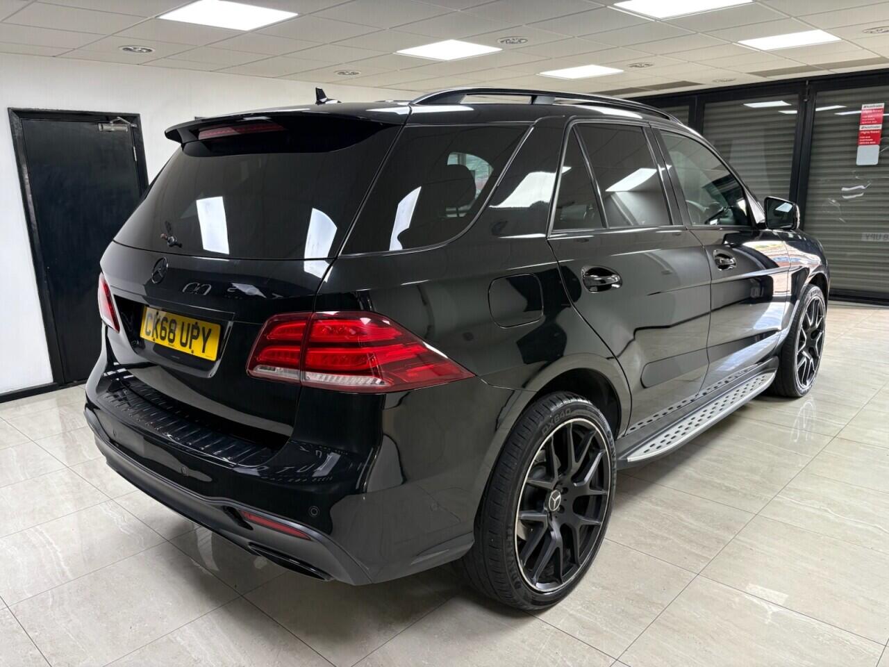 Mercedes-Benz Gle view 3