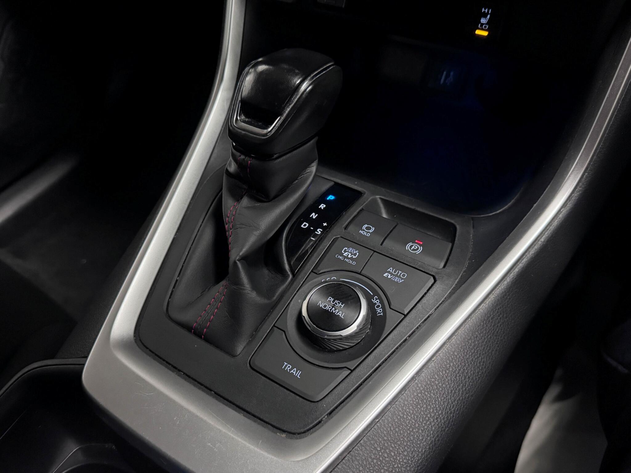 Toyota RAV4 view 35